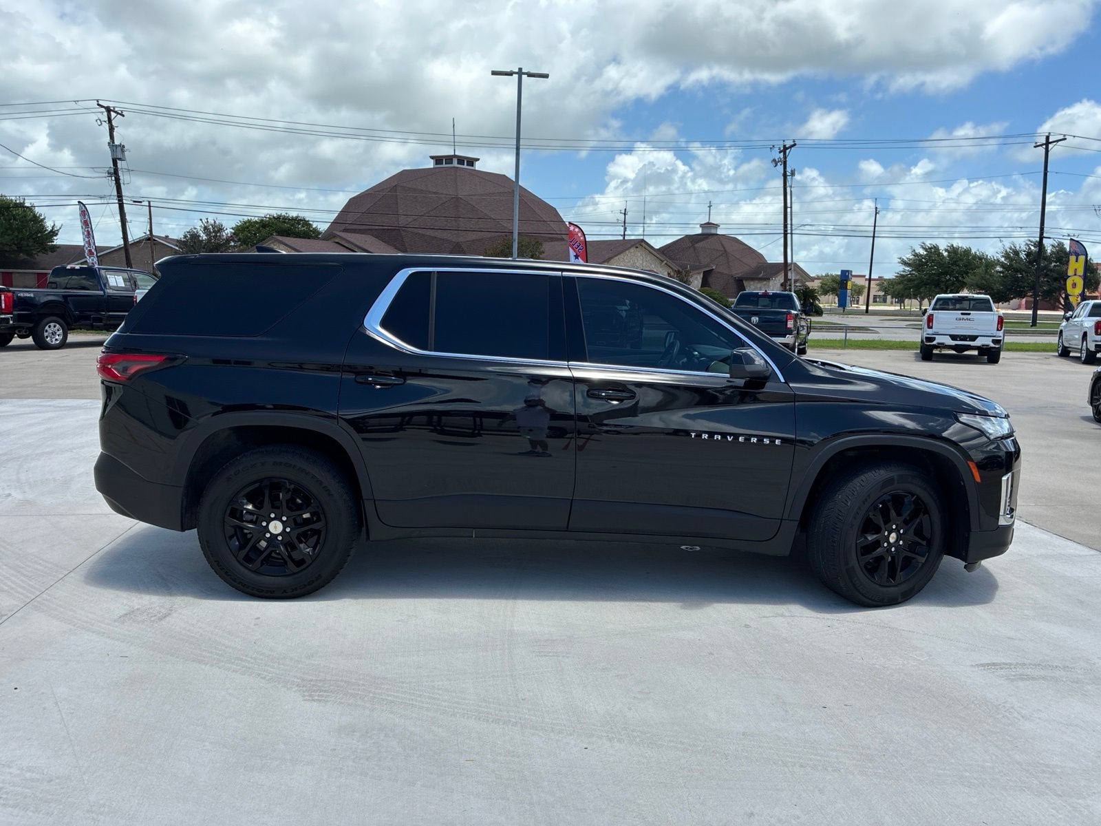 2023 Chevrolet Traverse LS