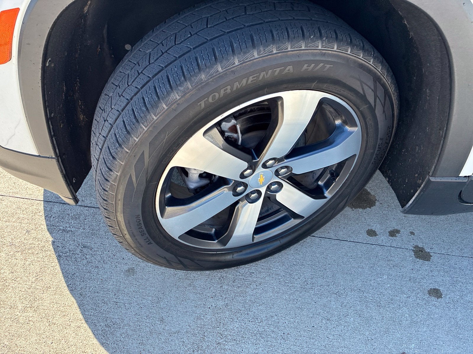 2022 Chevrolet Traverse LT Leather