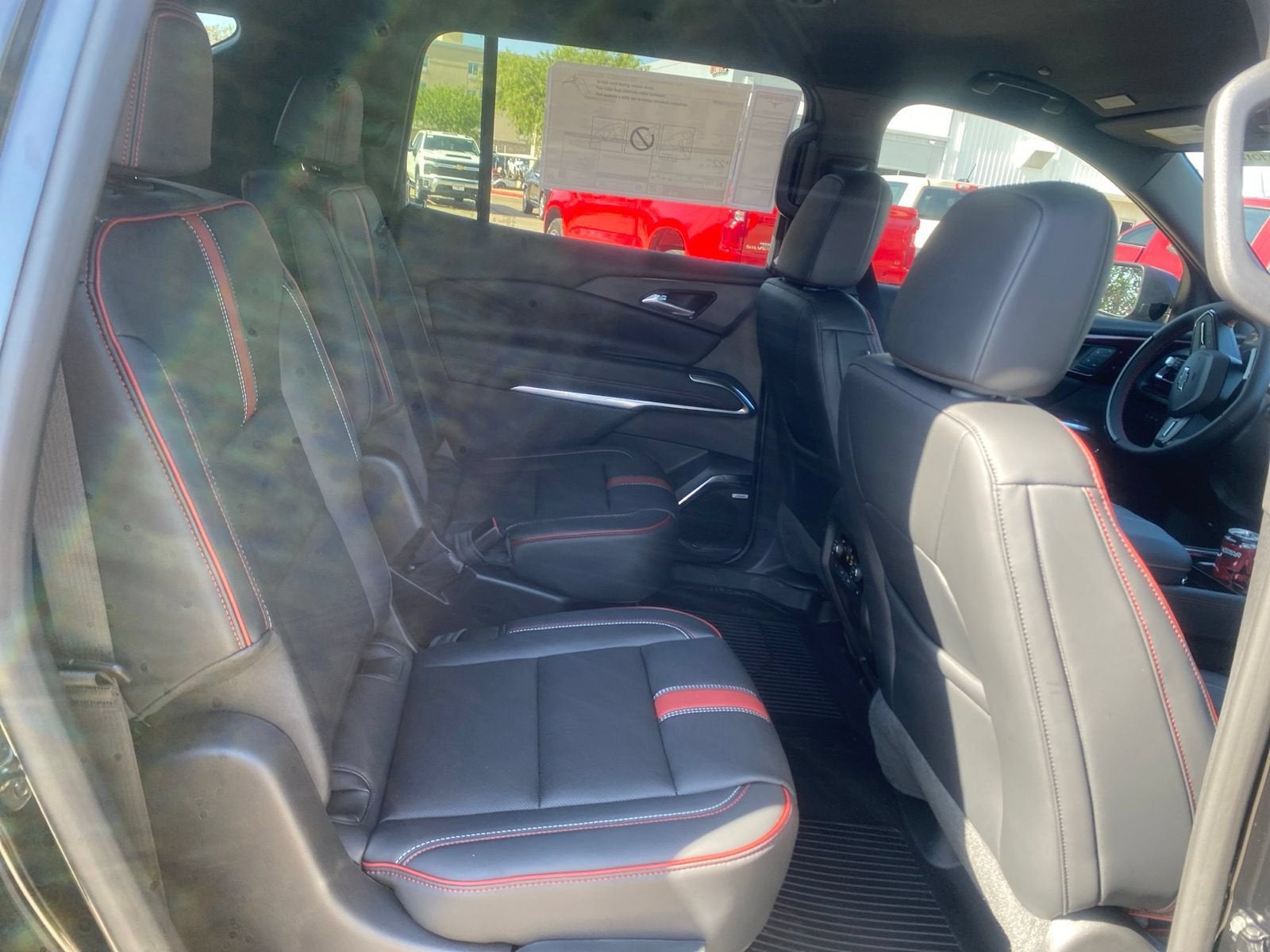 2027 Chevrolet Traverse RS