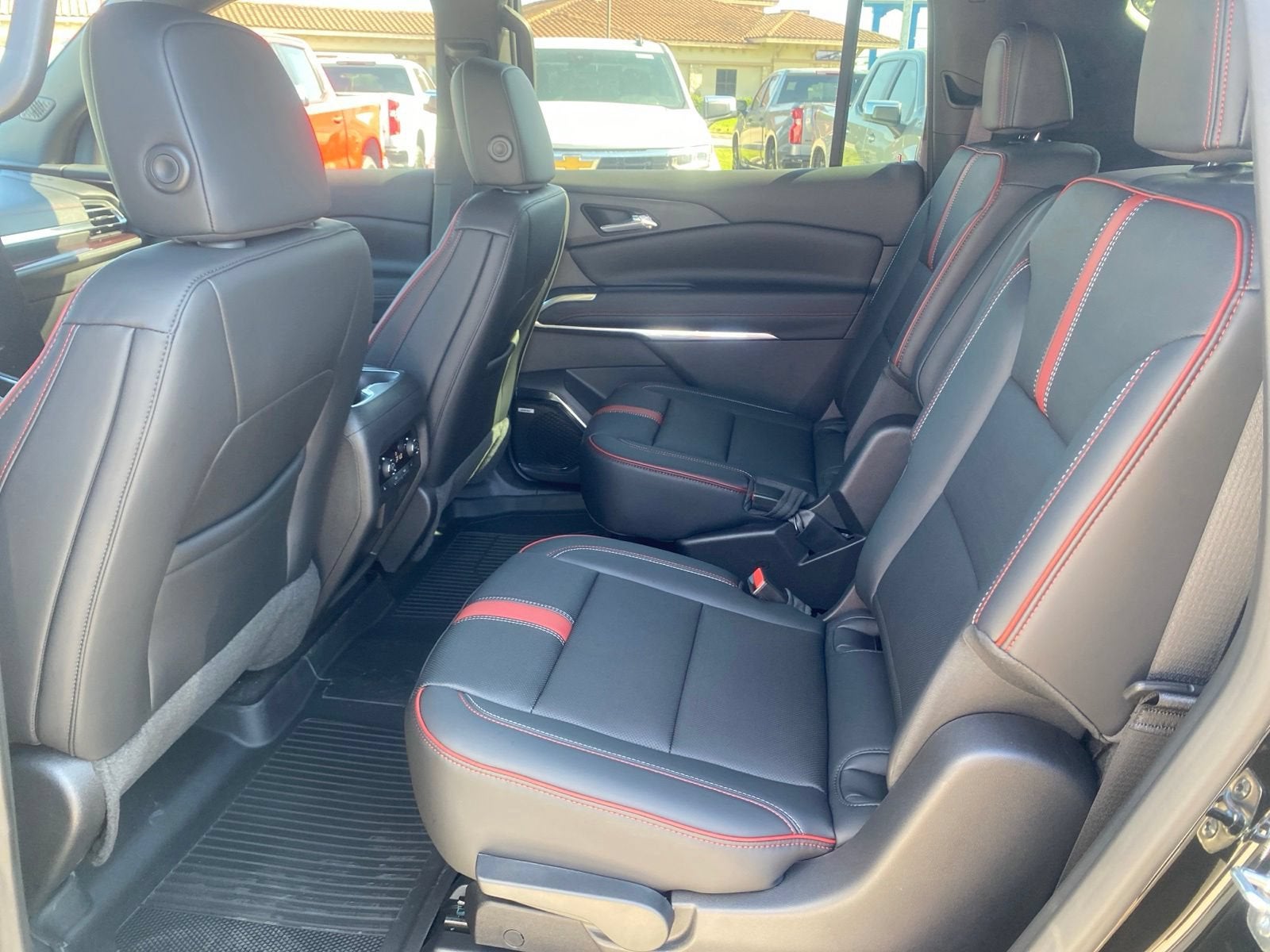 2027 Chevrolet Traverse RS