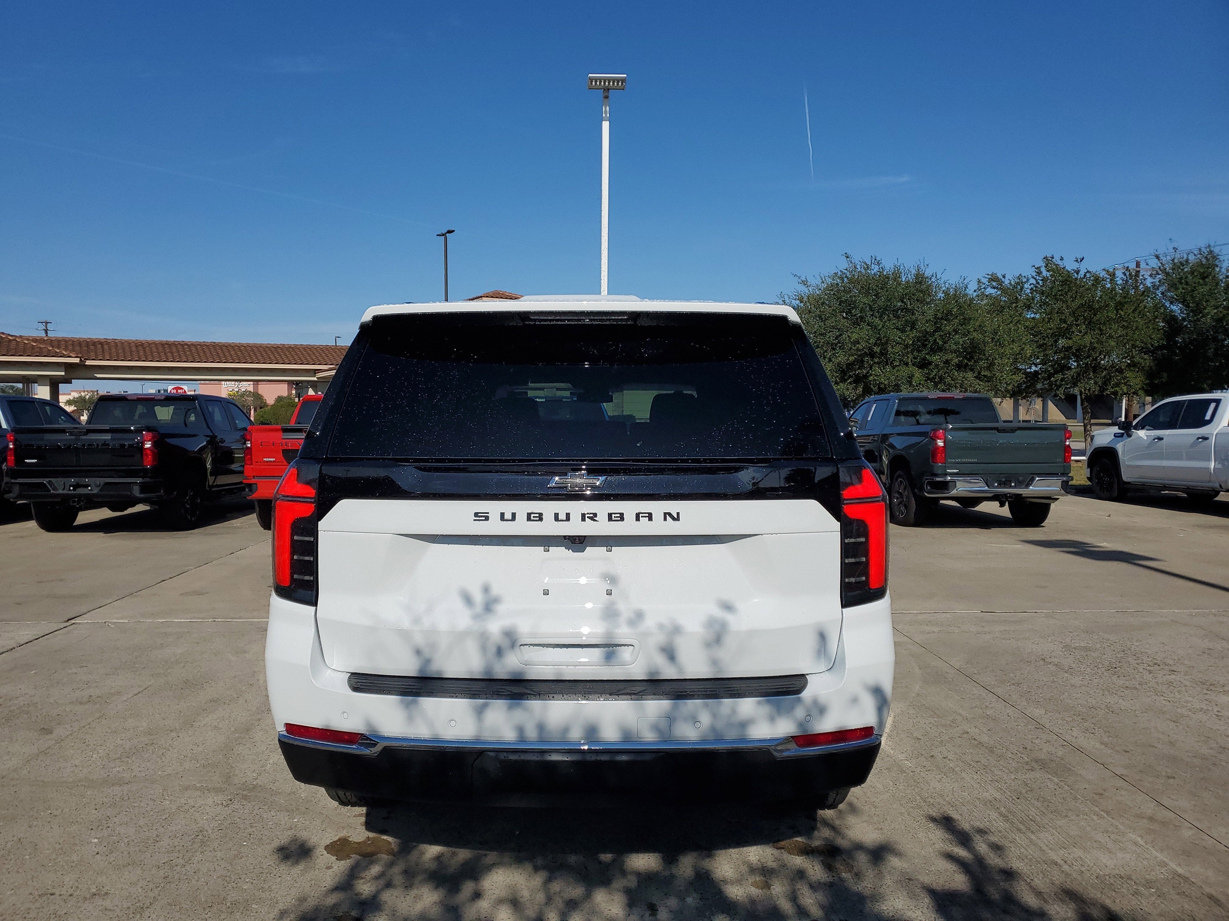 2026 Chevrolet Suburban LS