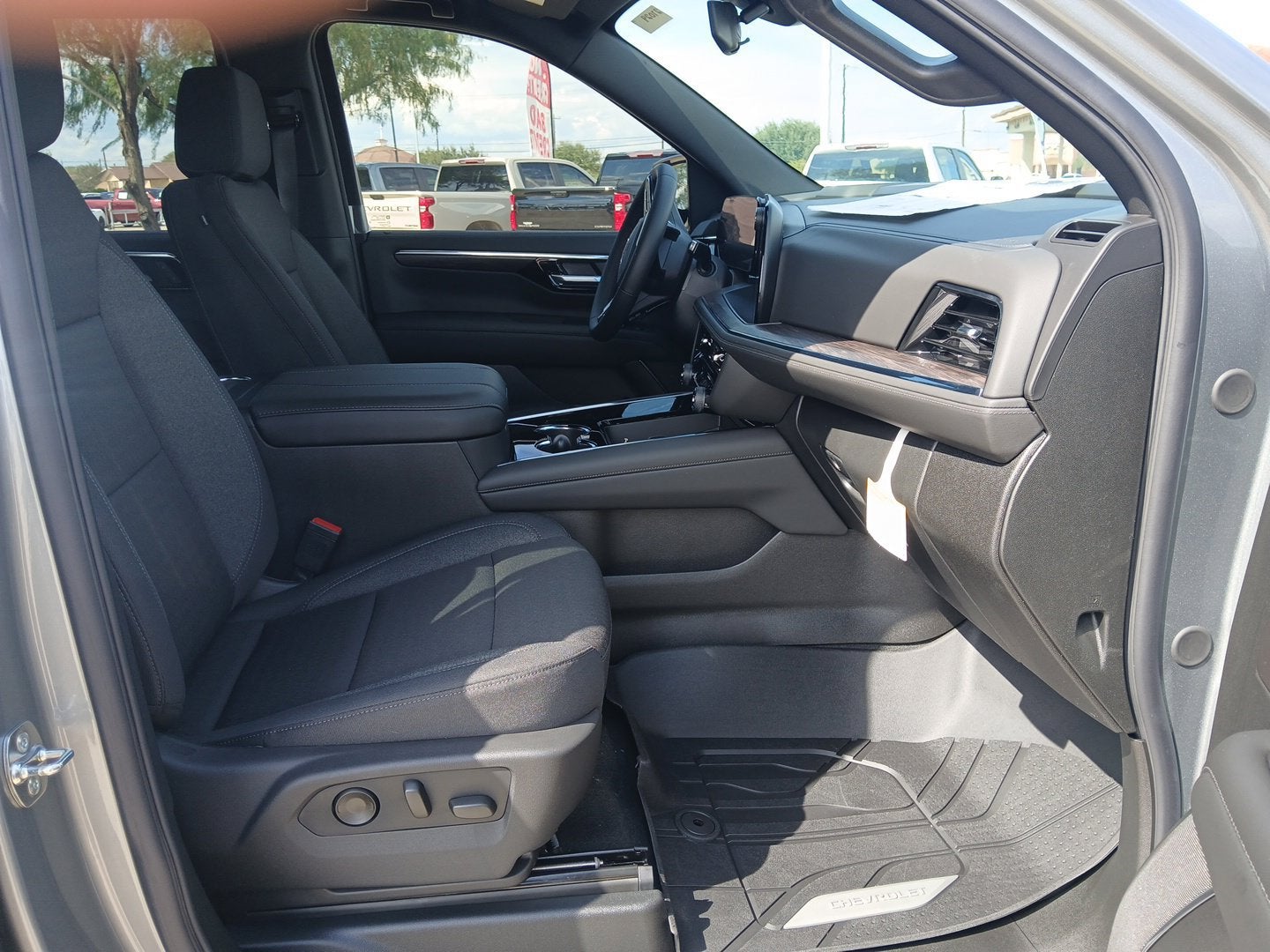 2027 Chevrolet Tahoe LS