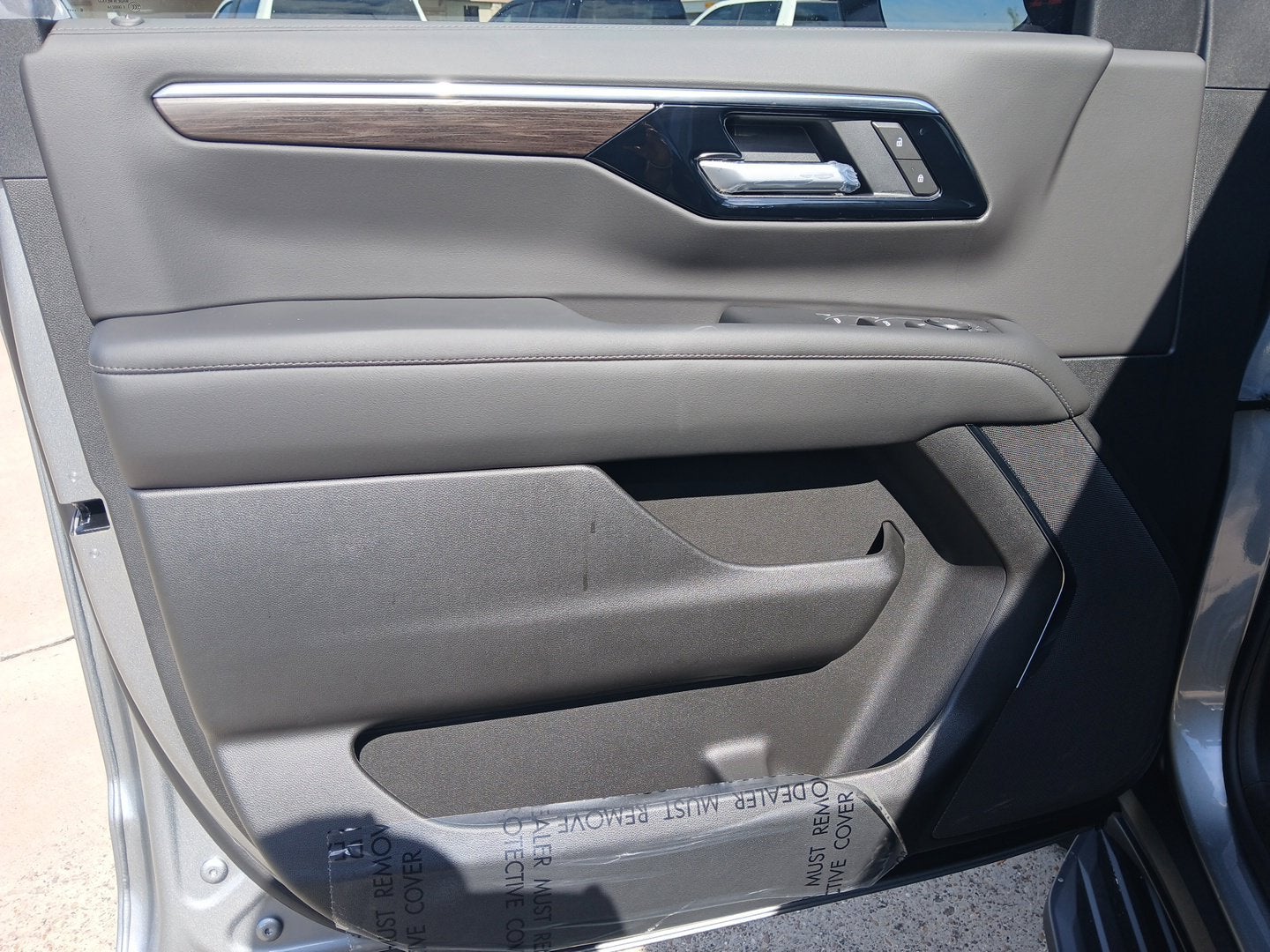 2027 Chevrolet Tahoe LS