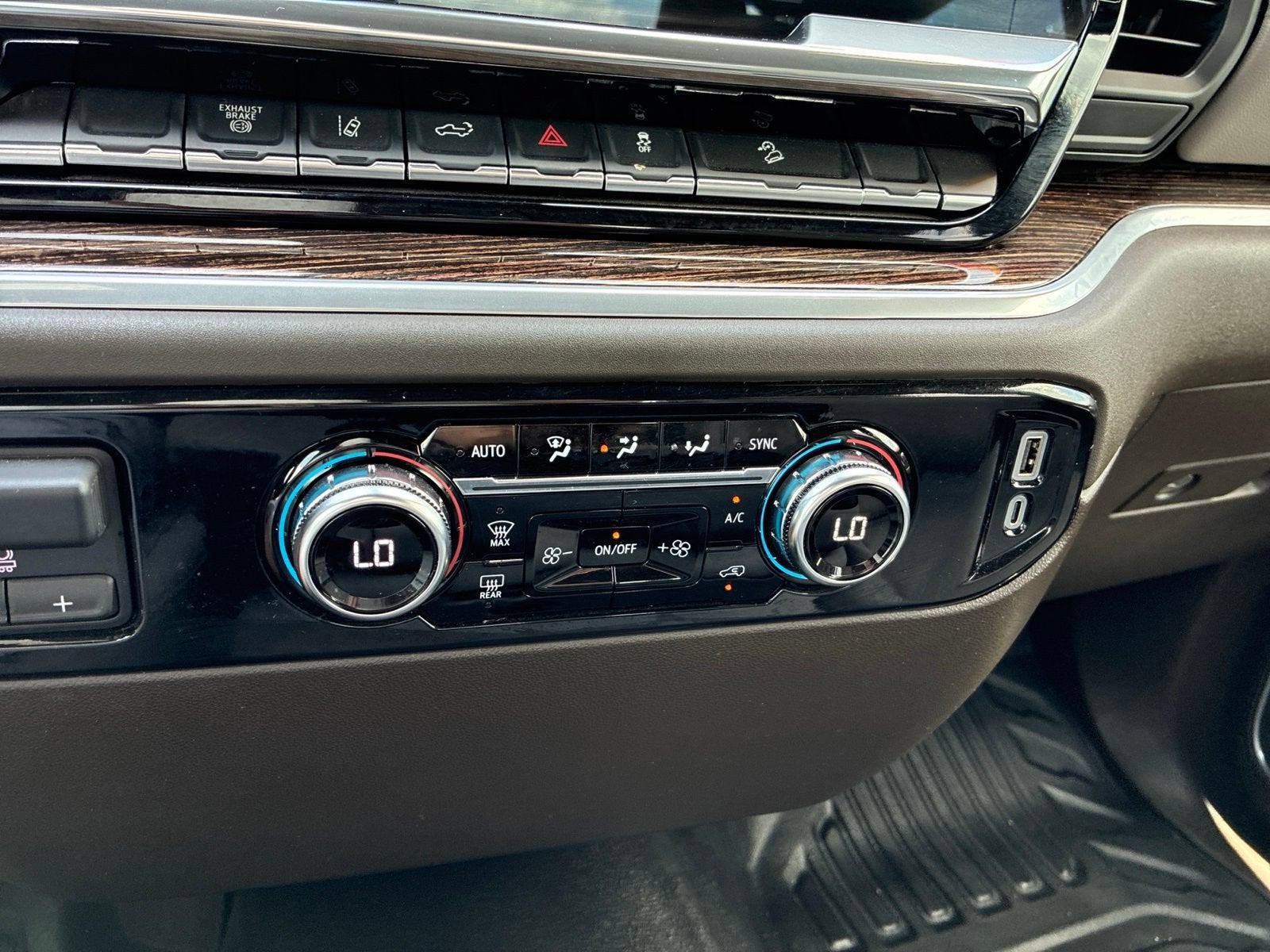 2025 GMC Sierra 3500 HD SLE