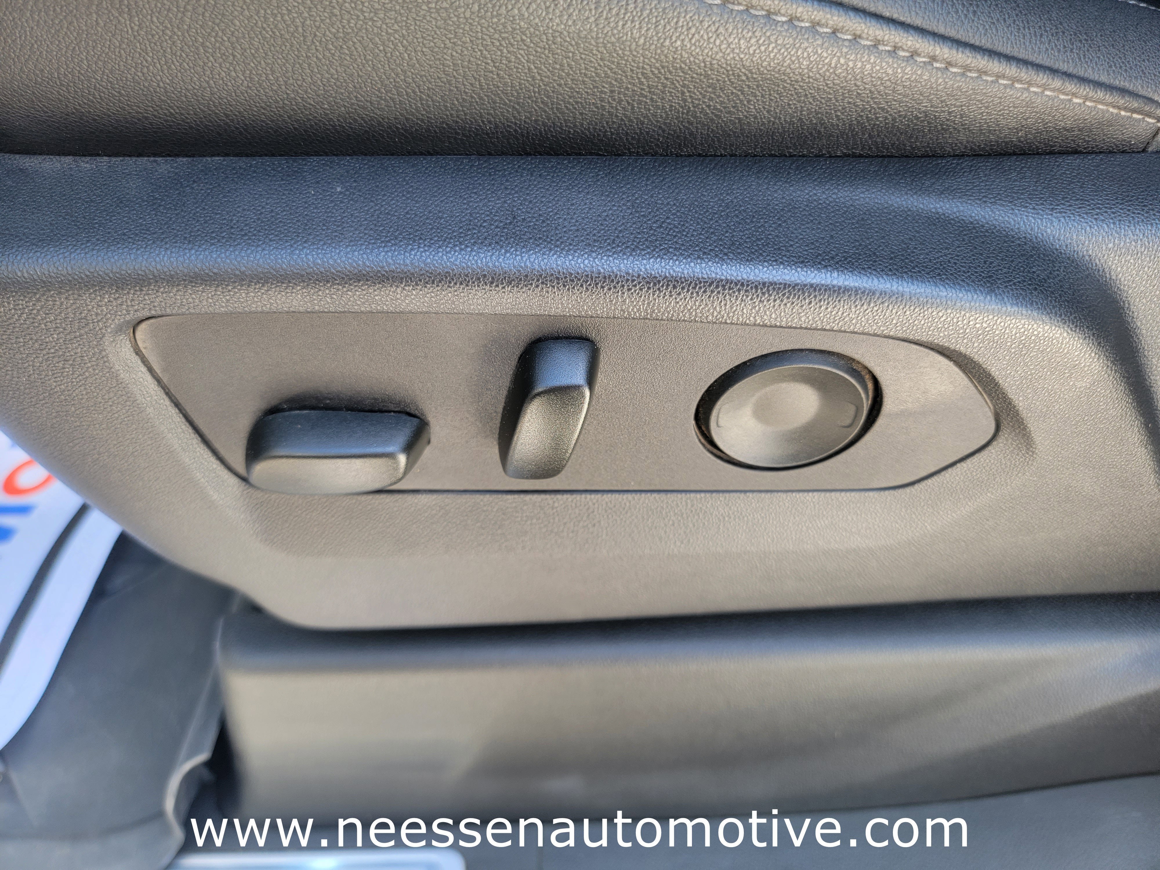 2025 GMC Sierra 3500 HD SLT