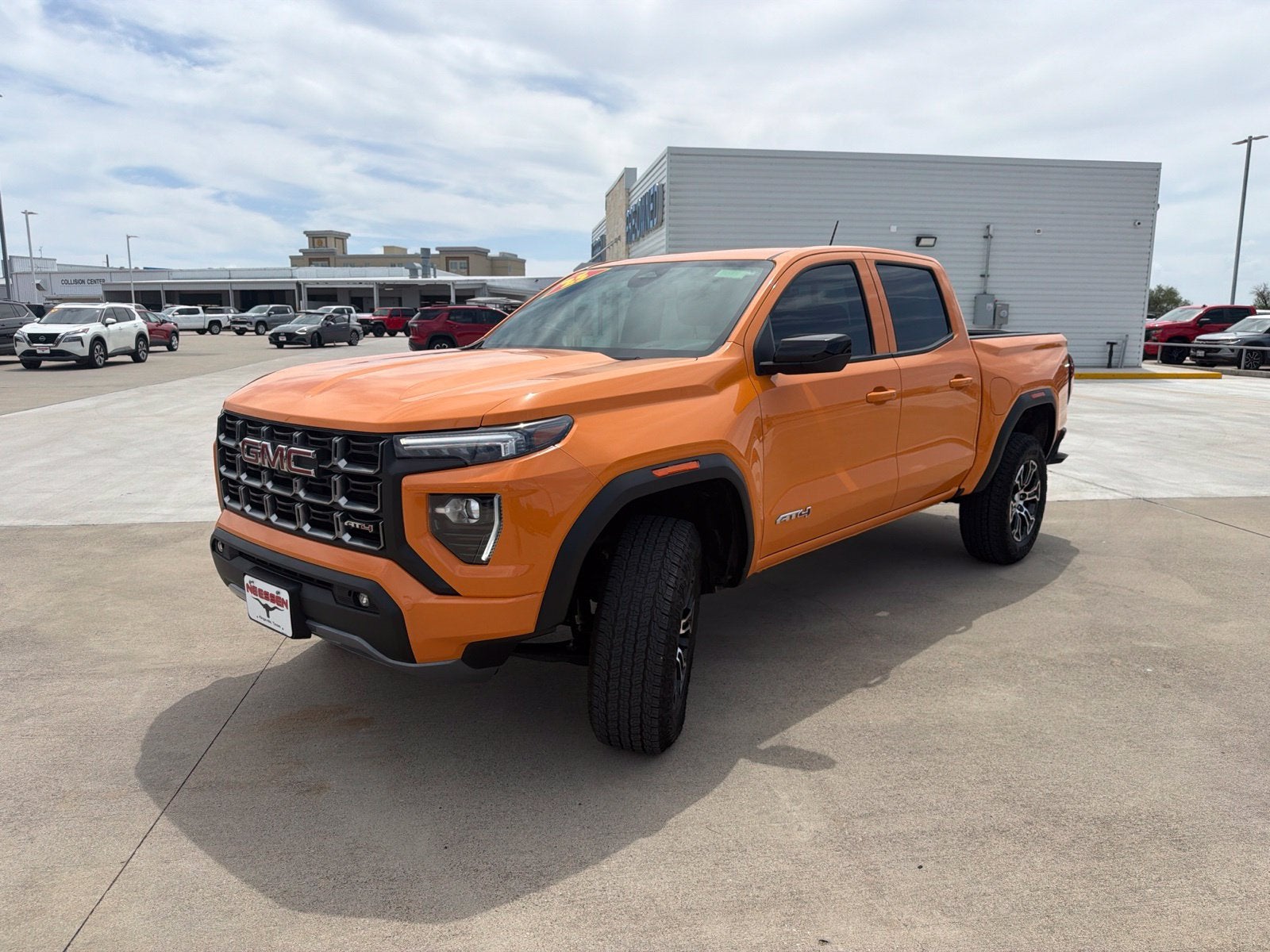 2025 GMC Canyon AT4