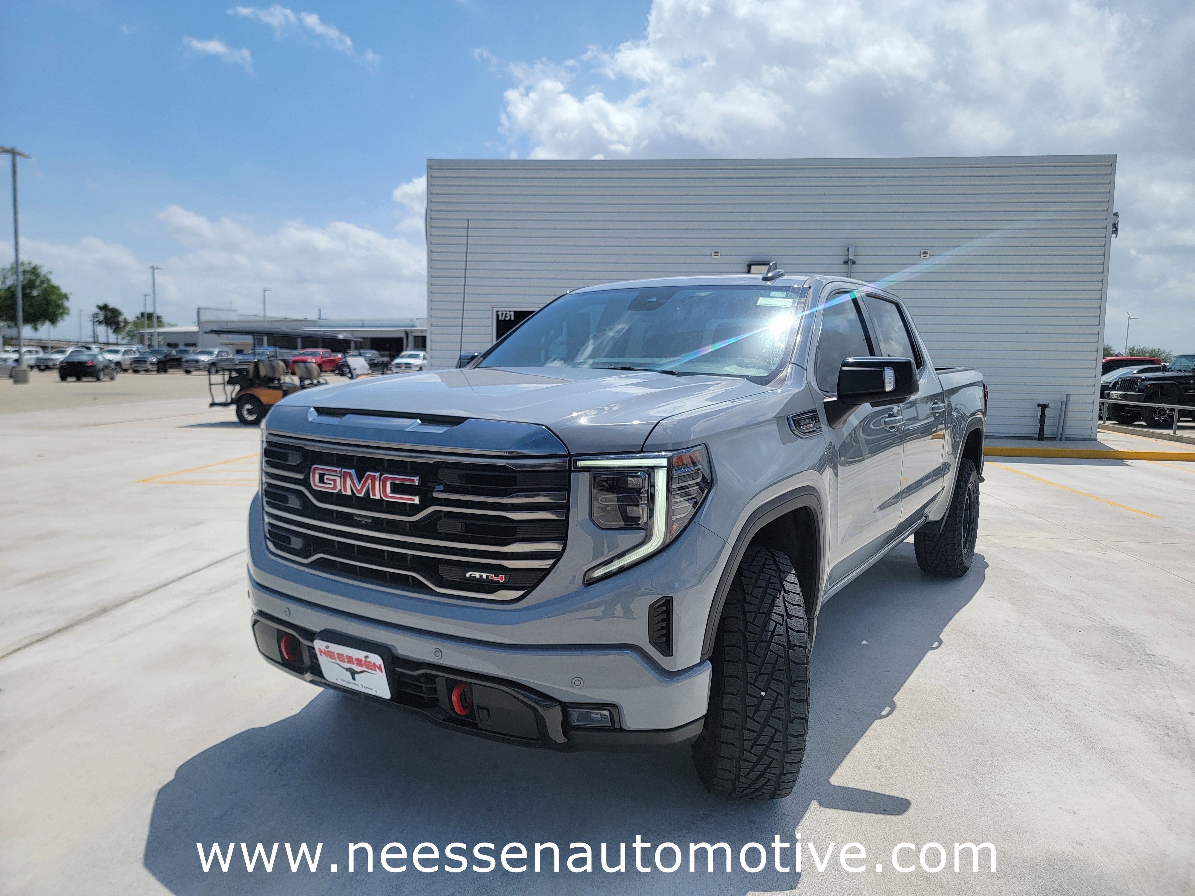 2024 GMC Sierra 1500 AT4