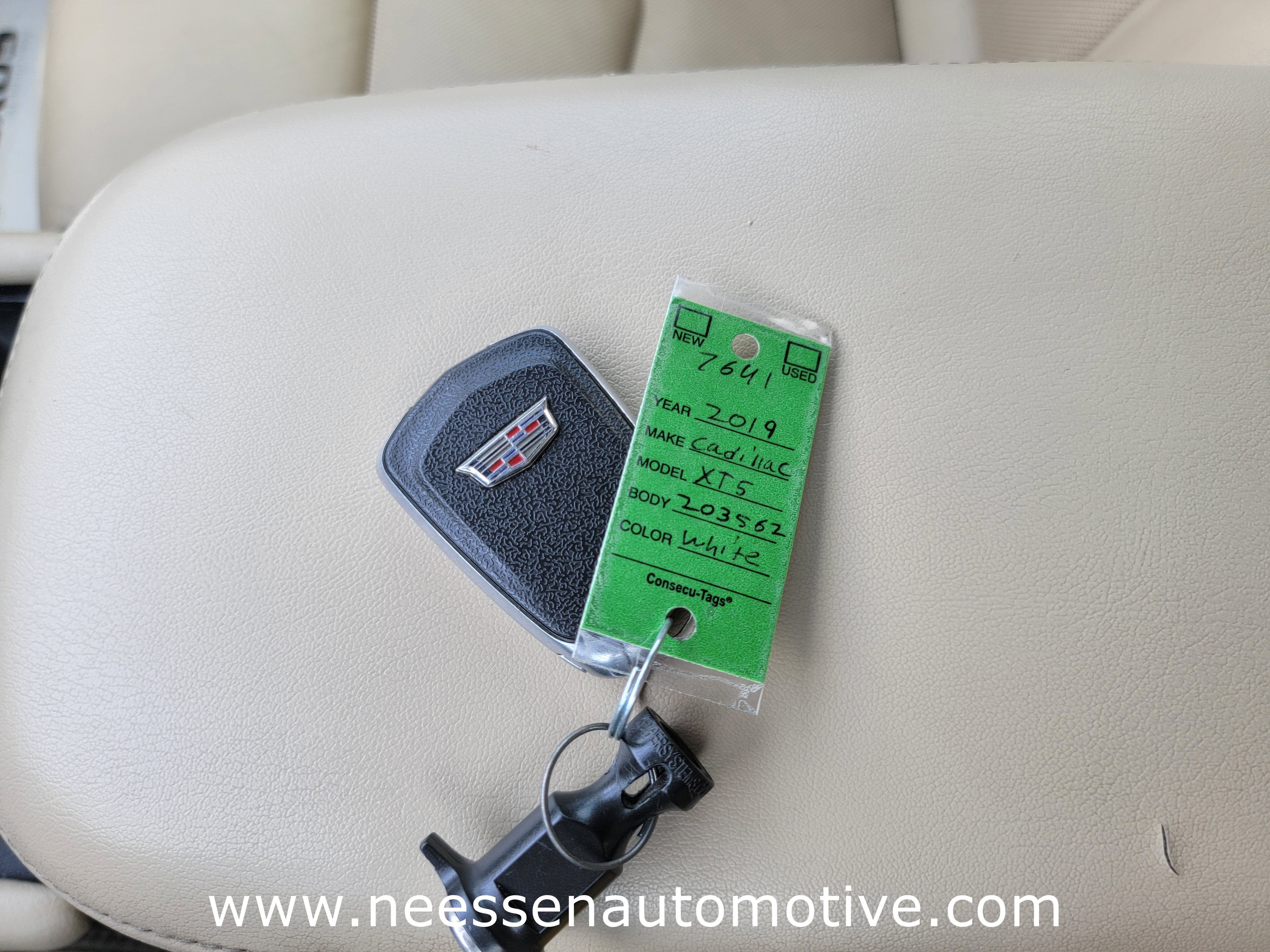 2019 Cadillac XT5 Luxury FWD