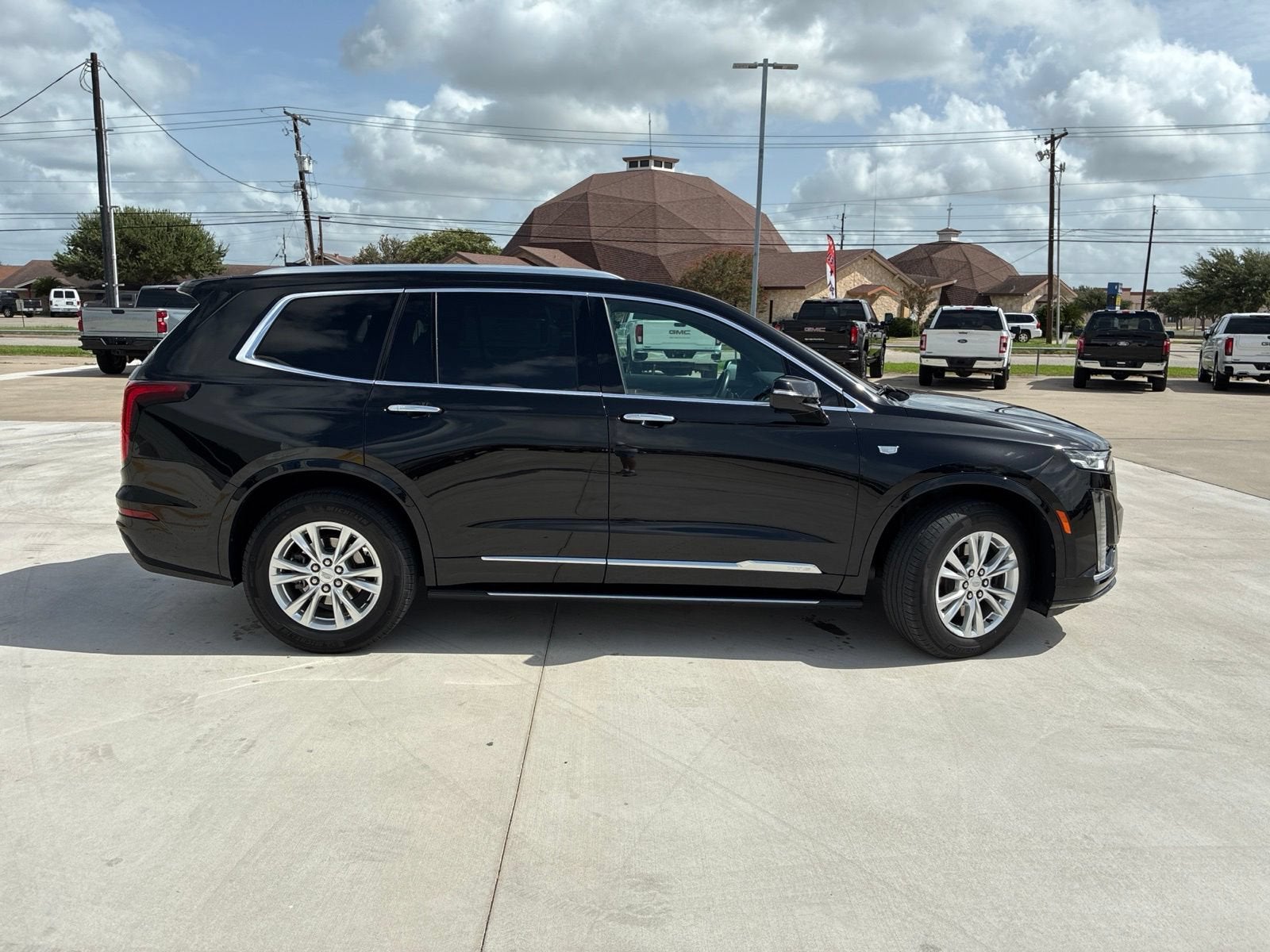 2023 Cadillac XT6 Luxury