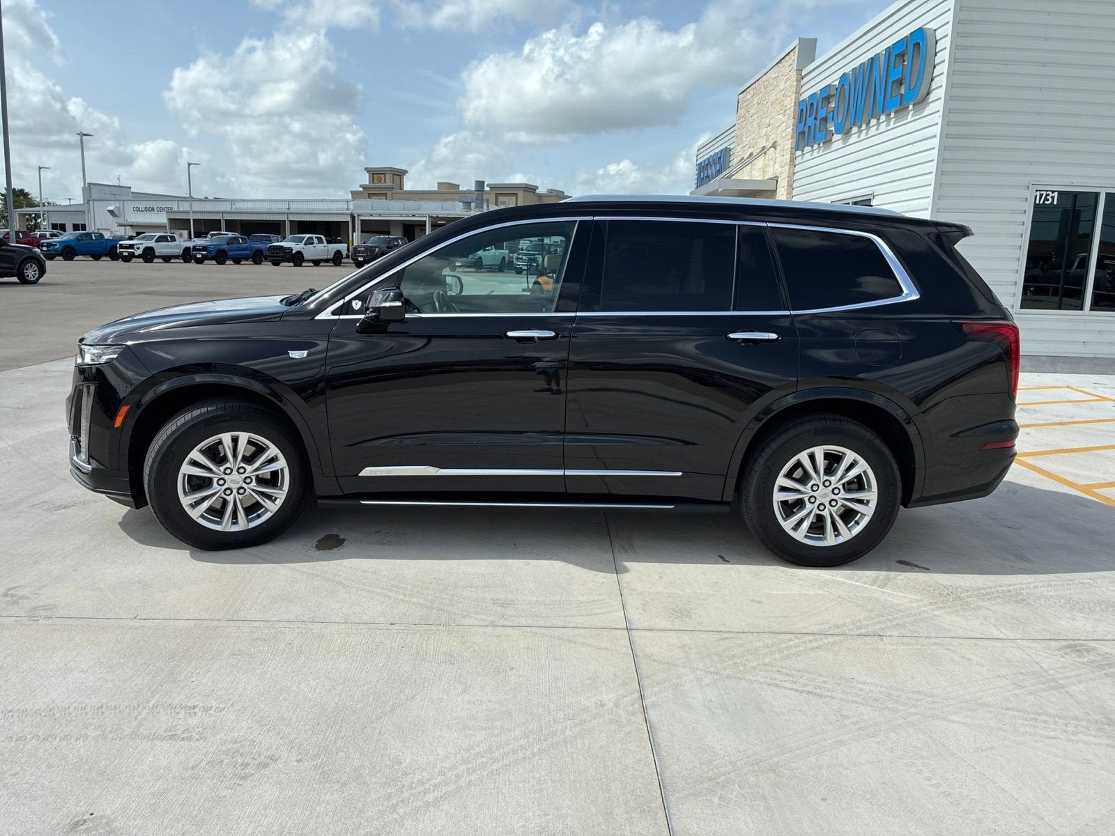 2023 Cadillac XT6 Luxury