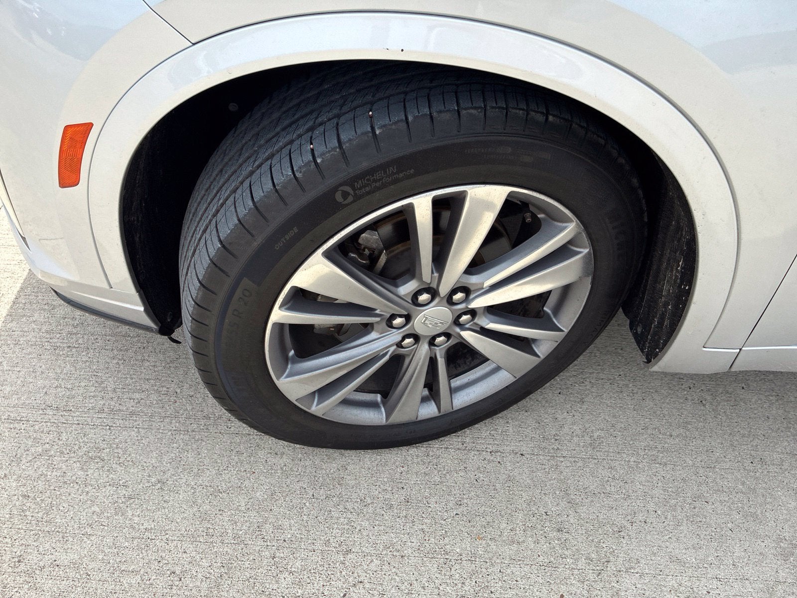 2020 Cadillac XT6 FWD Premium Luxury