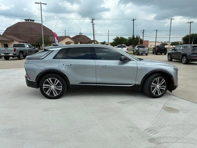 Used 2024 Cadillac LYRIQ Luxury 1 with VIN 1GYKPPRL6RZ142463 for sale in Kingsville, TX