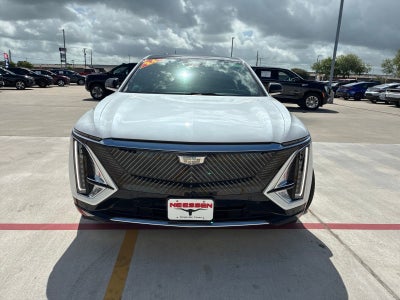 2024 Cadillac LYRIQ Luxury 1