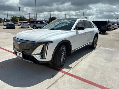 2024 Cadillac LYRIQ Luxury 1