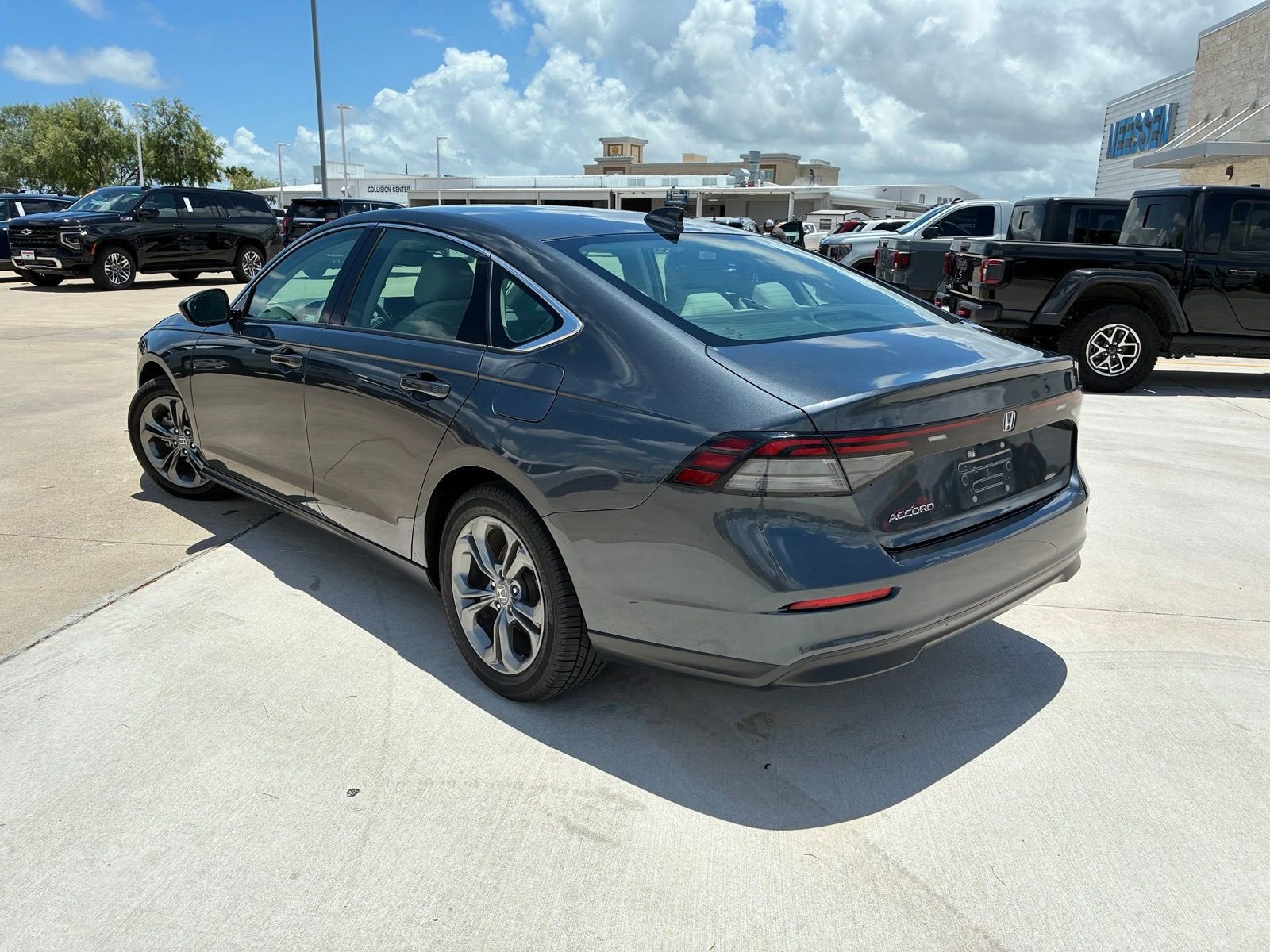 2023 Honda Accord Sedan EX