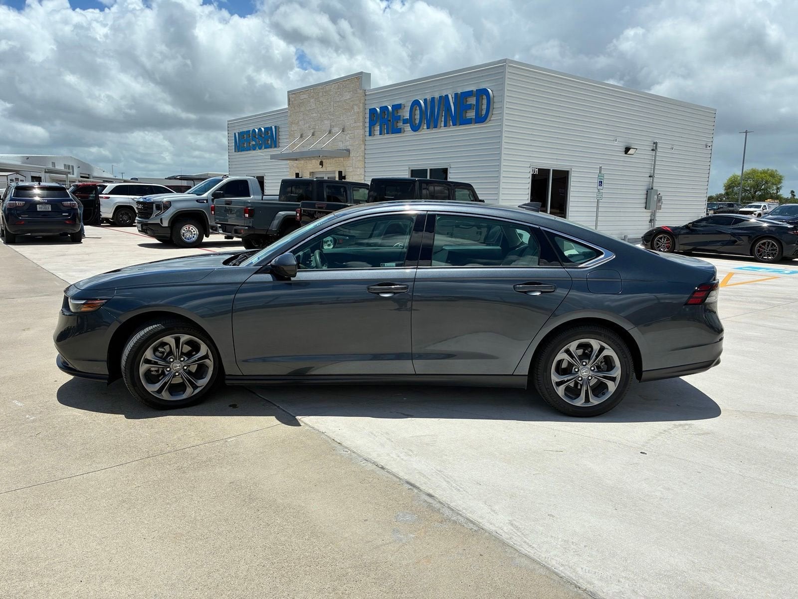2023 Honda Accord Sedan EX