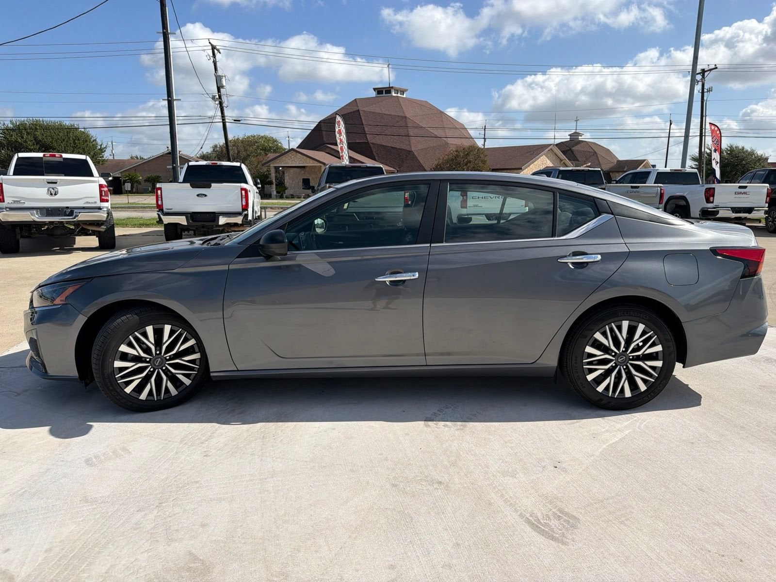 2024 Nissan Altima 2.5 SV