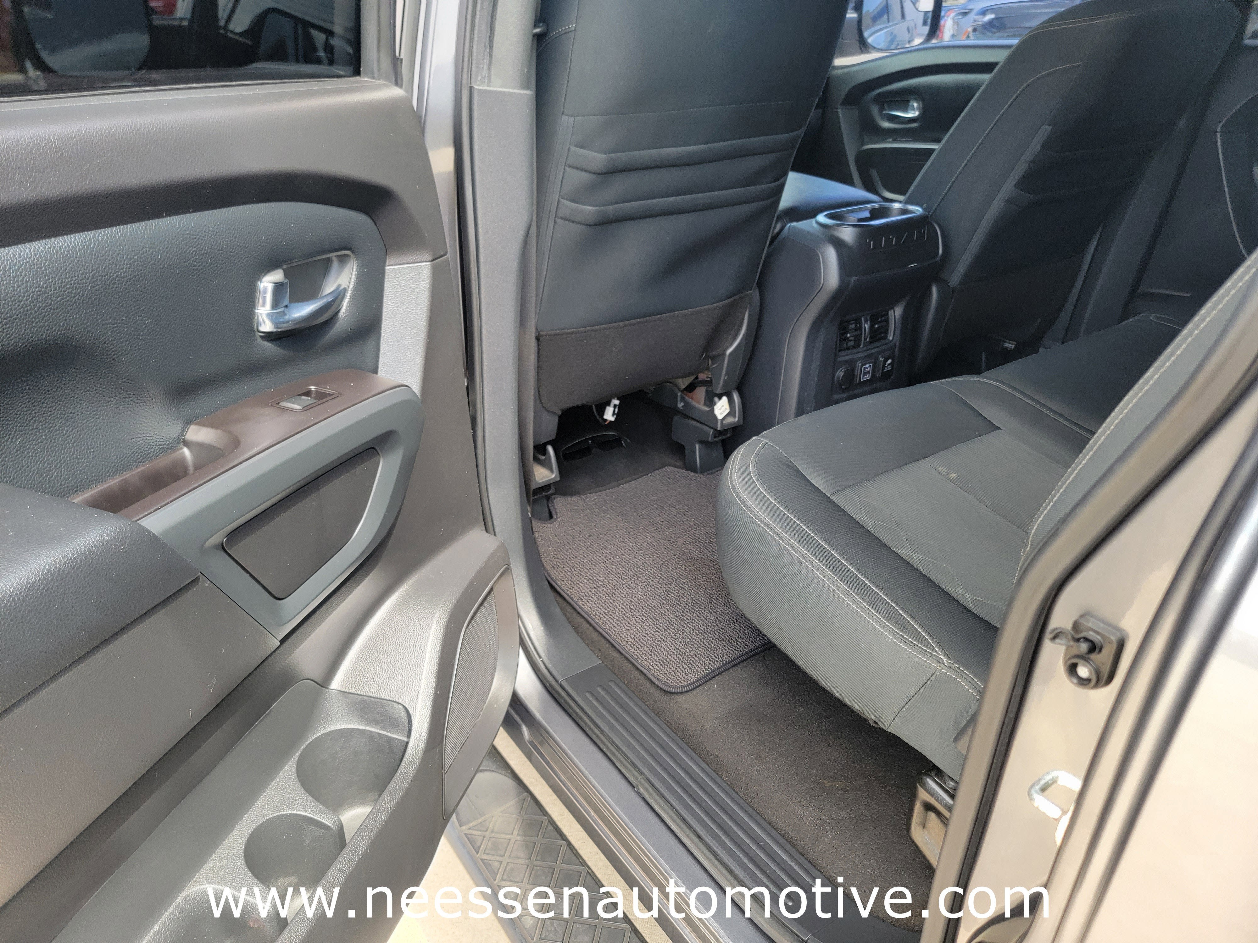 2019 Nissan Titan SV