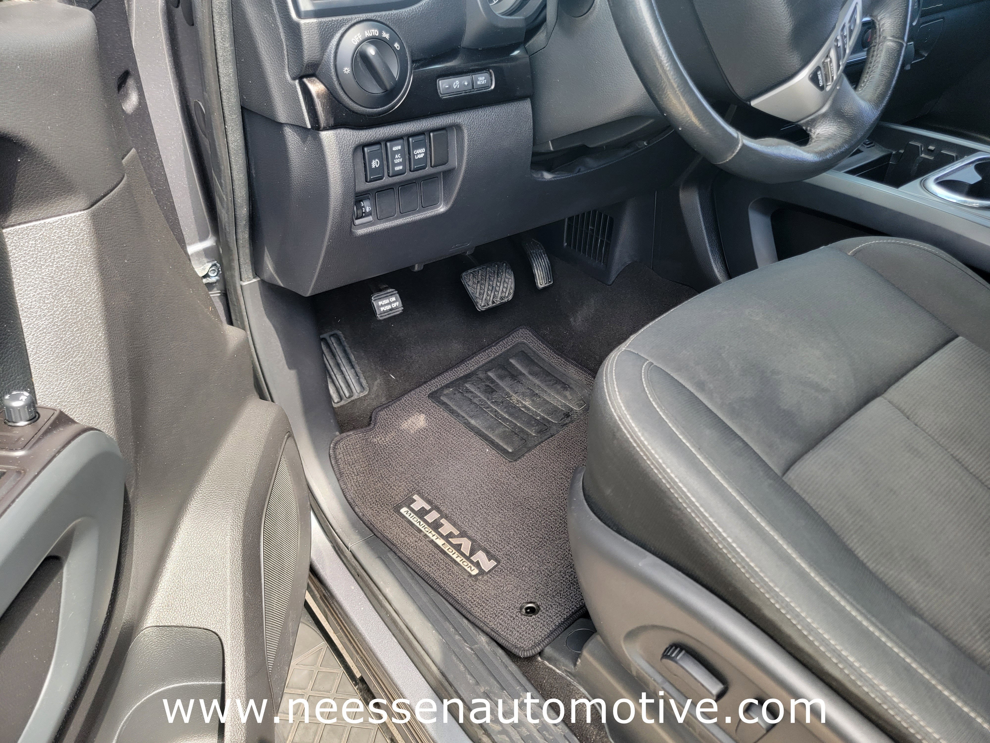 2019 Nissan Titan SV