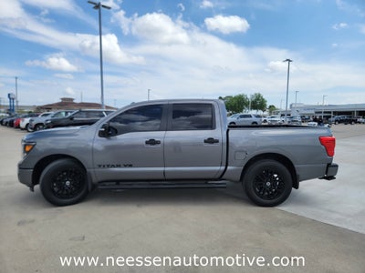 2019 Nissan Titan SV