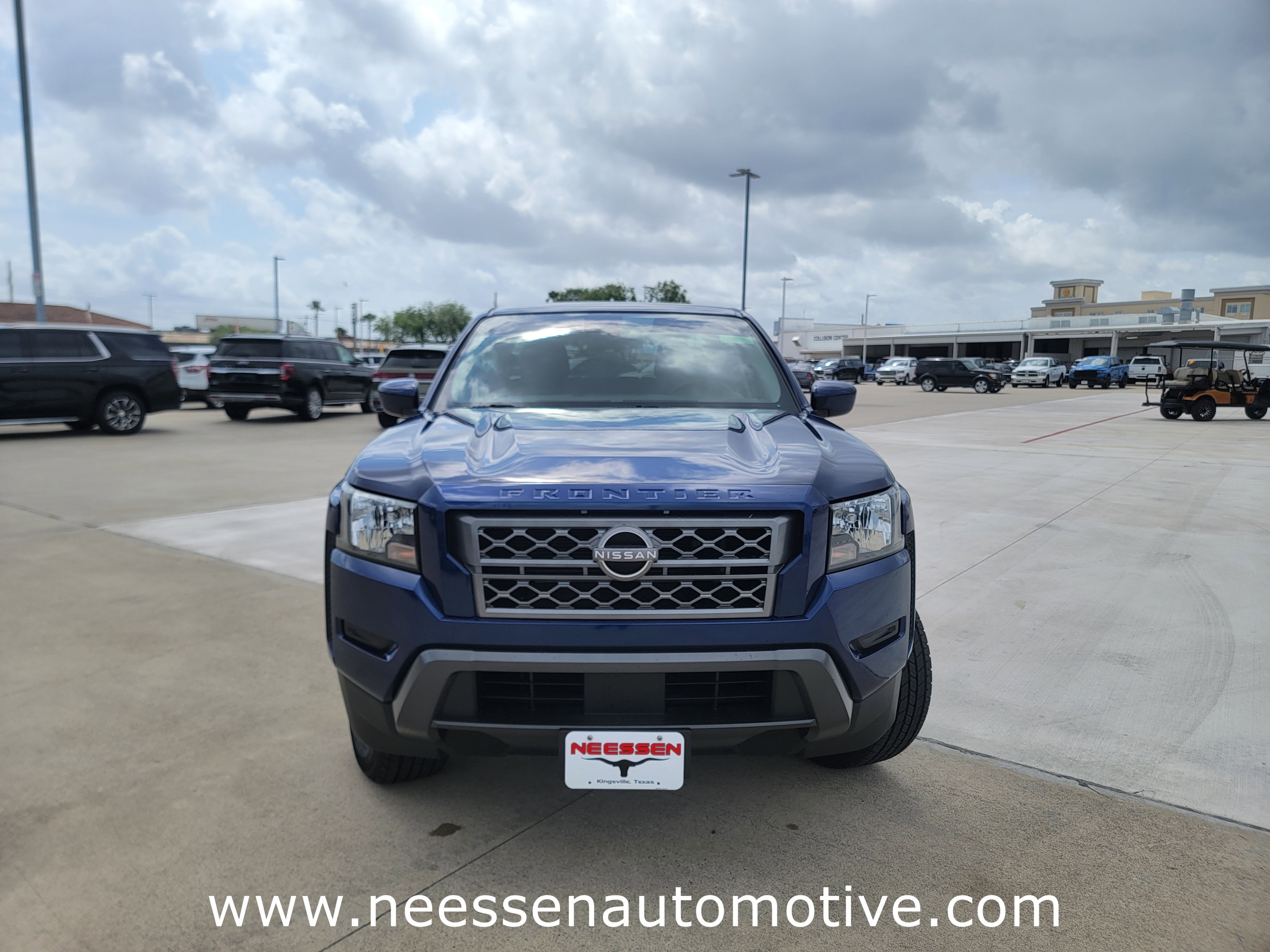 2022 Nissan Frontier SV