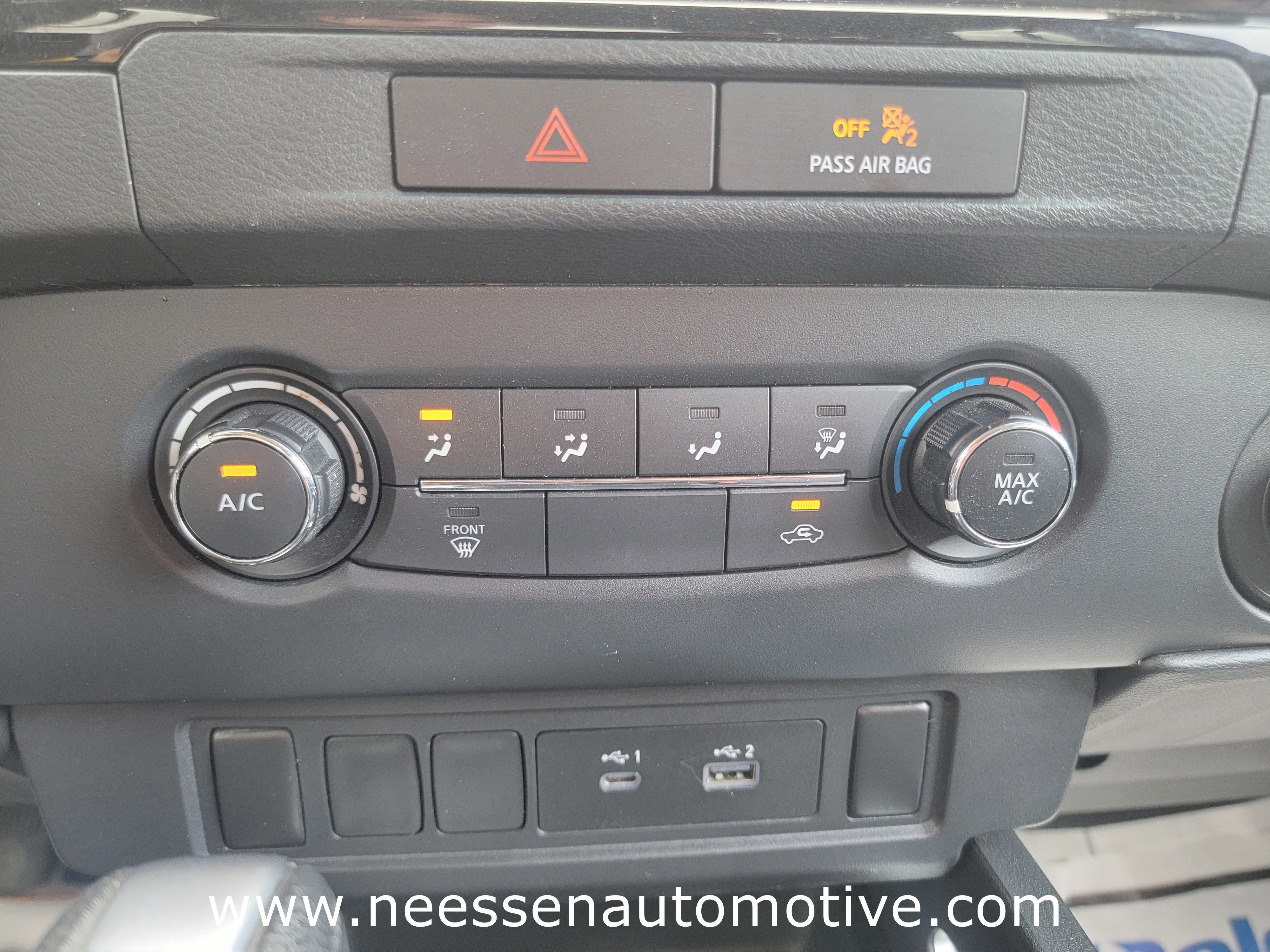 2022 Nissan Frontier SV