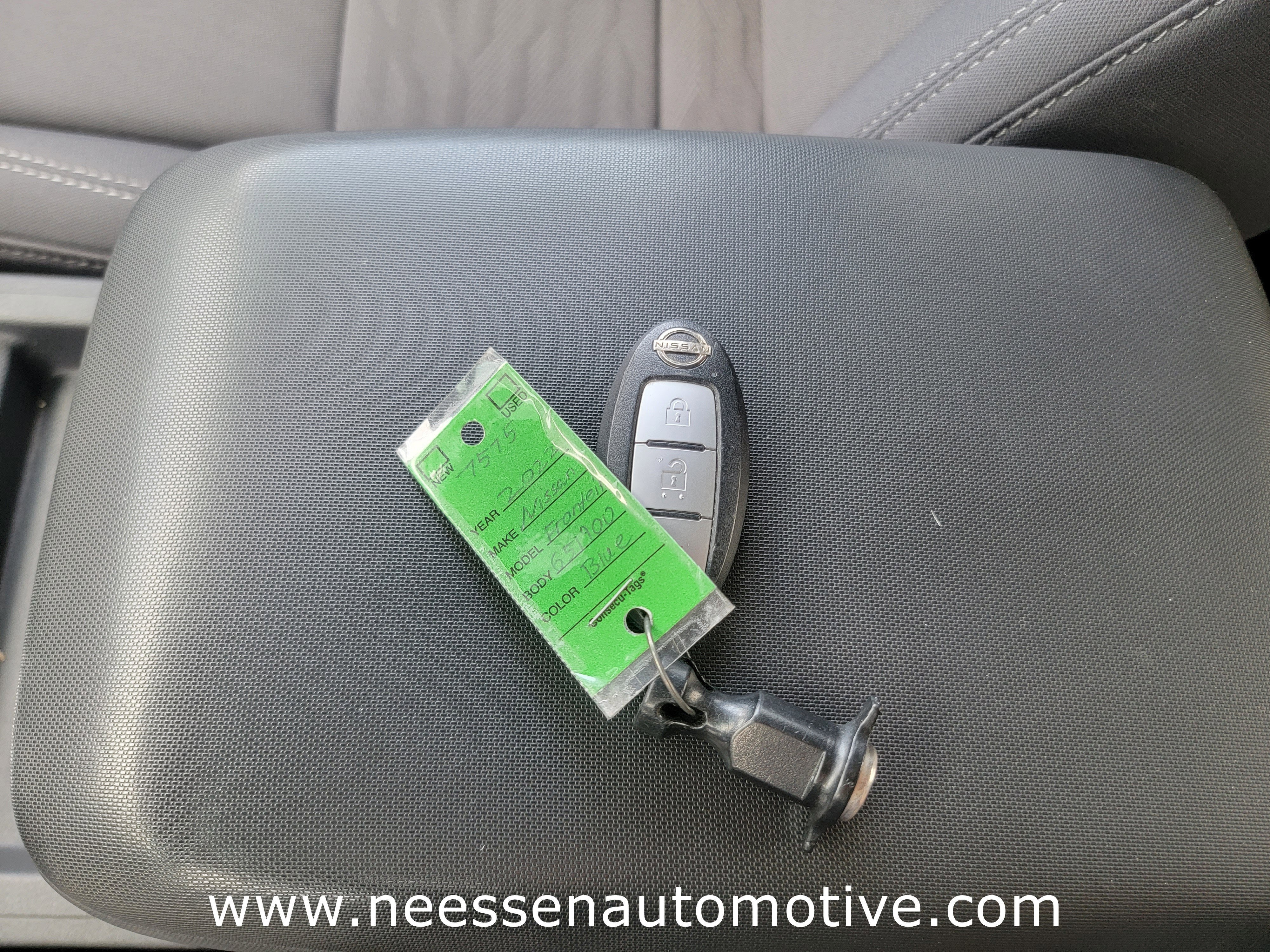 2022 Nissan Frontier SV