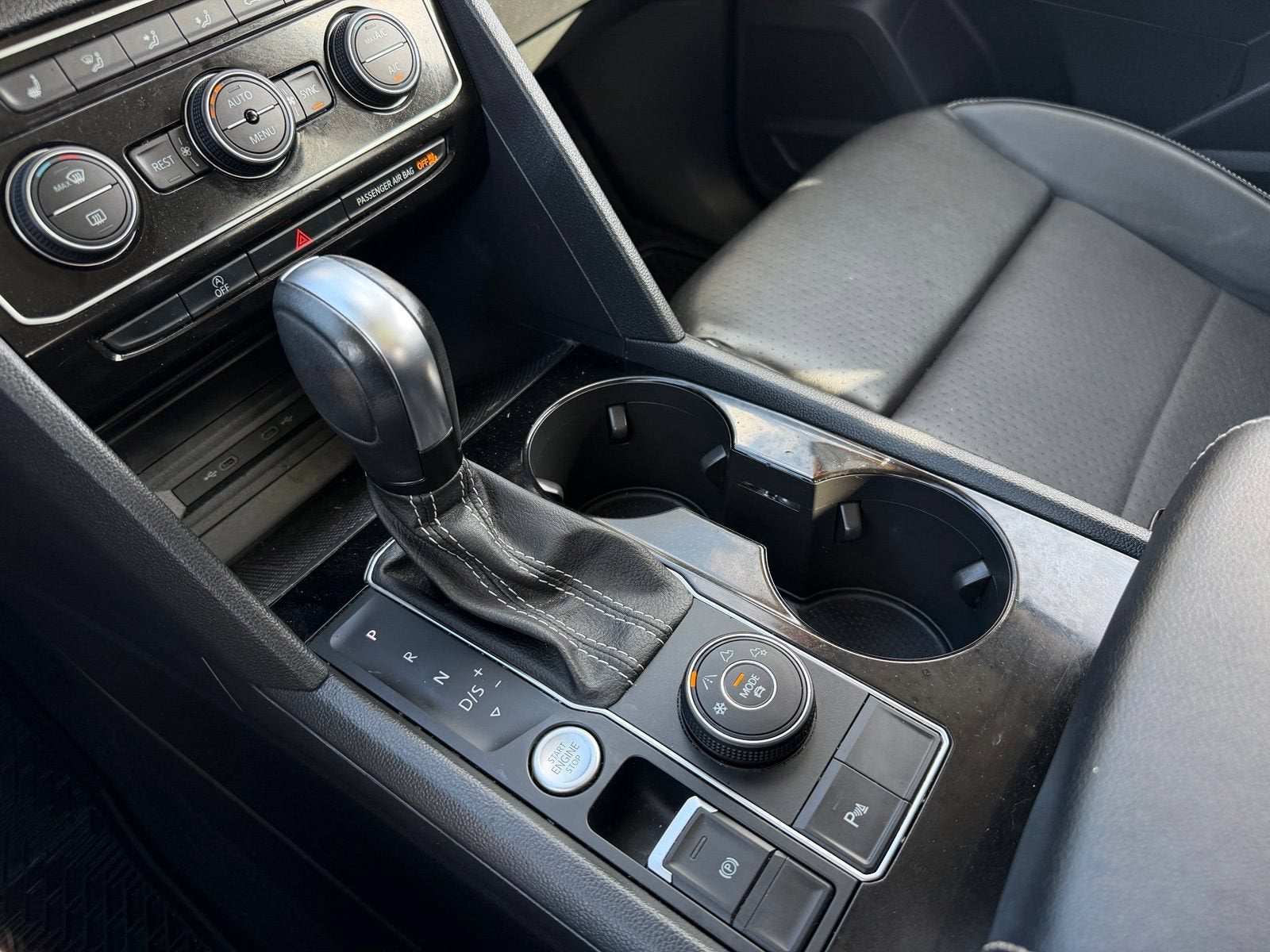 2022 Volkswagen Atlas 3.6L V6 SEL R-Line