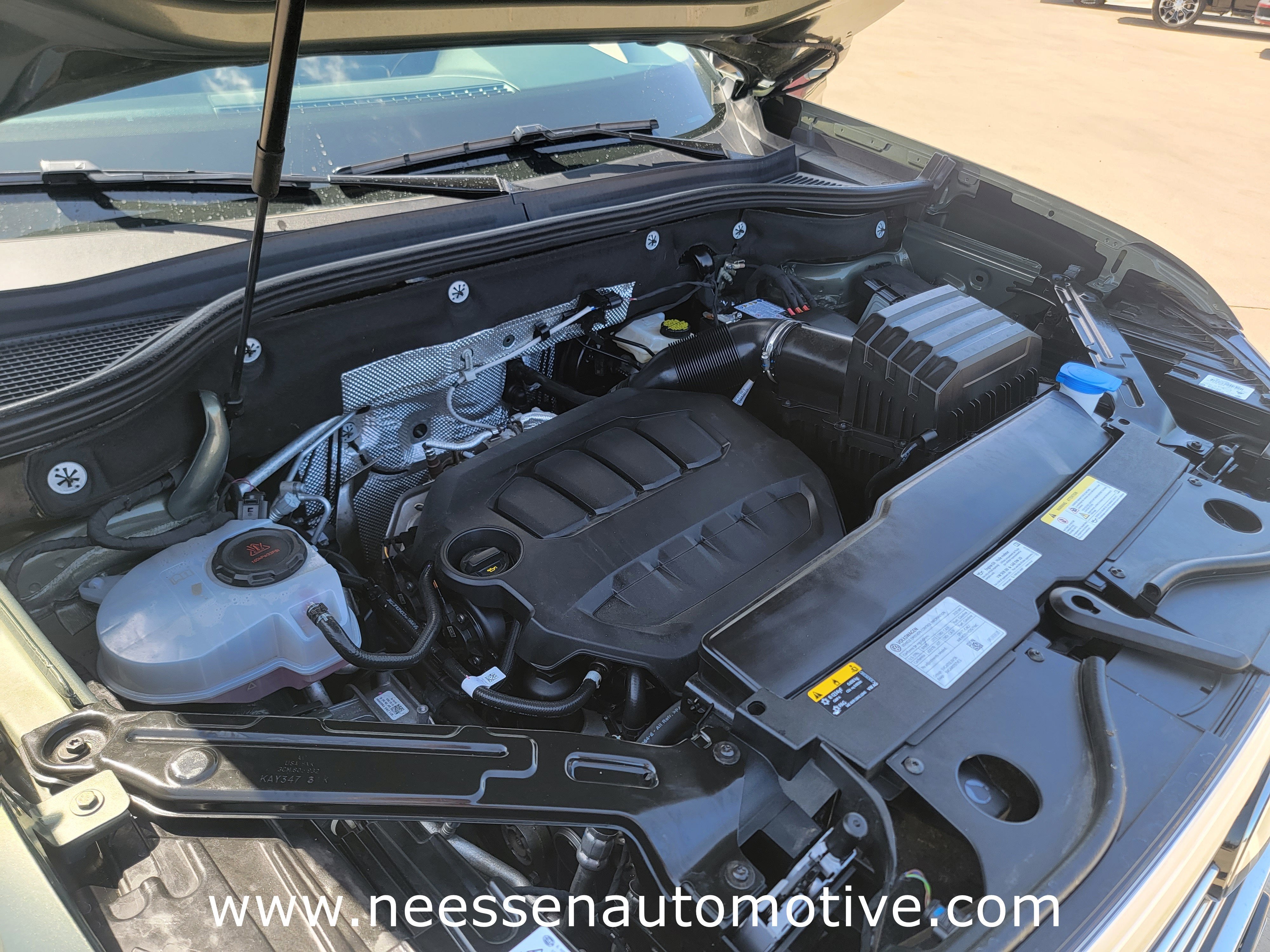 2025 Volkswagen Atlas 2.0T SE w/Technology
