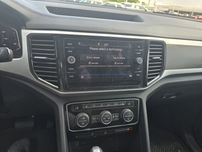 2022 Volkswagen Atlas 3.6L V6 SE w/Technology