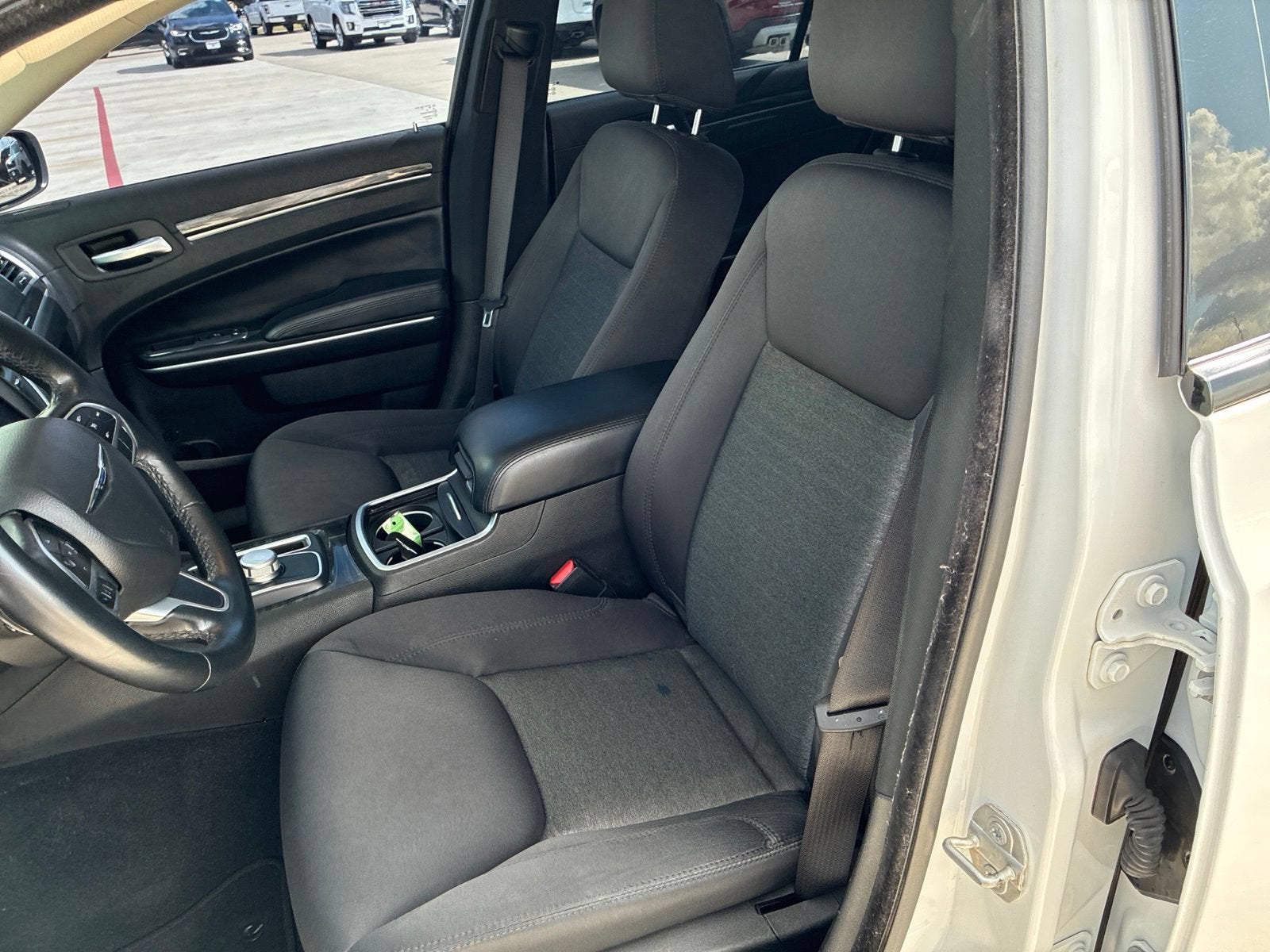 2022 Chrysler 300 Touring