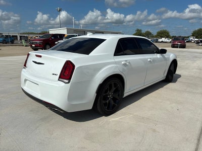 2022 Chrysler 300 Touring