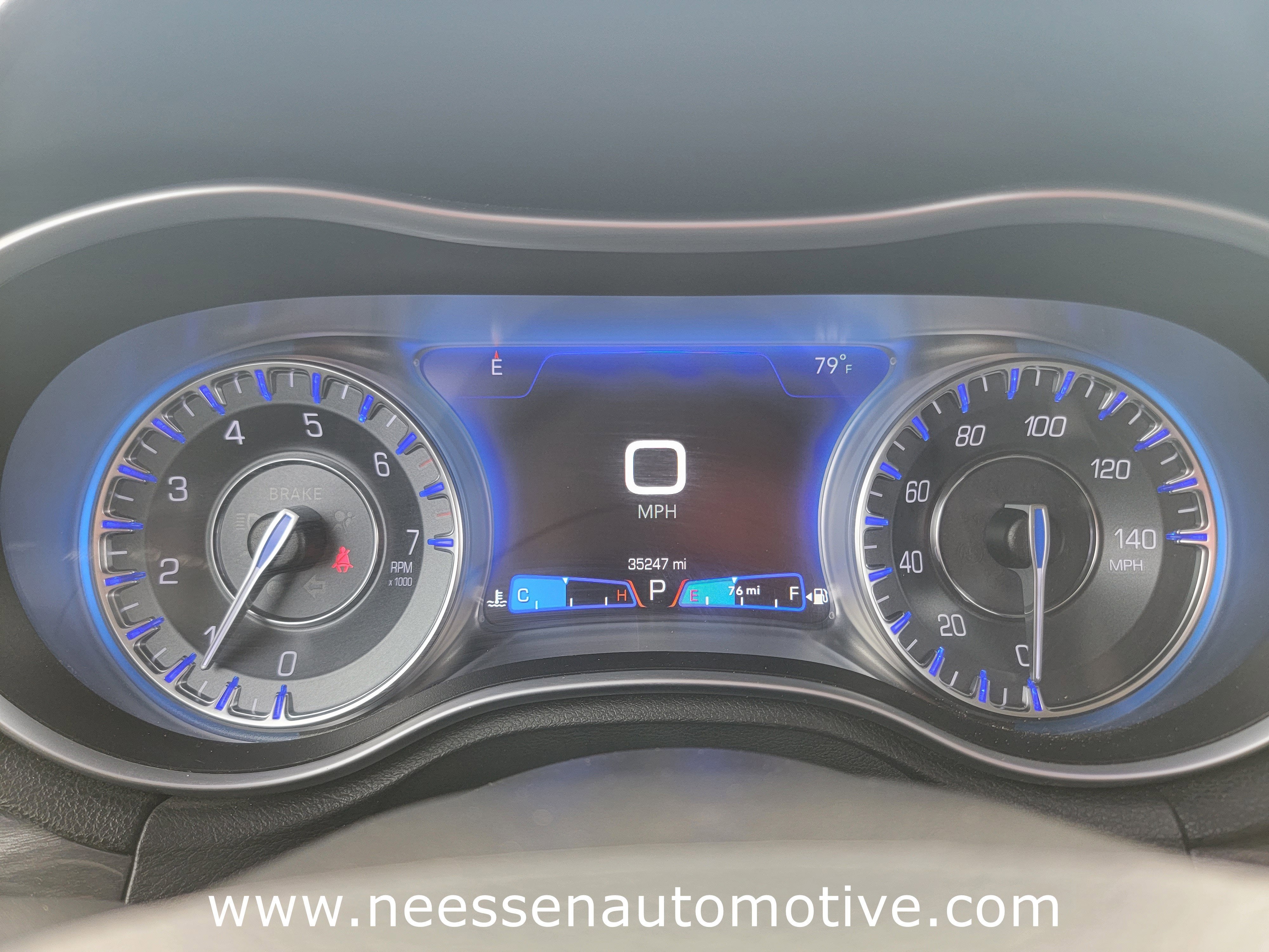 2022 Chrysler 300 Touring L