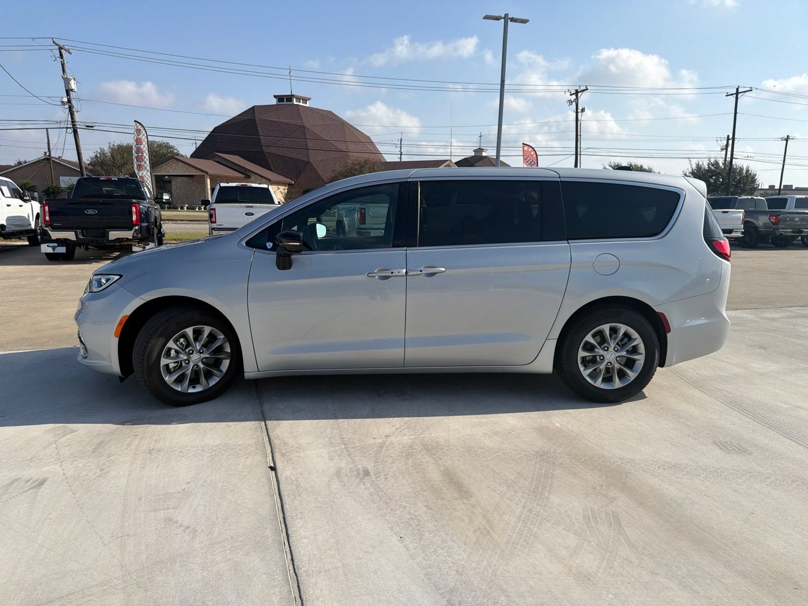 2026 Chrysler Pacifica Limited
