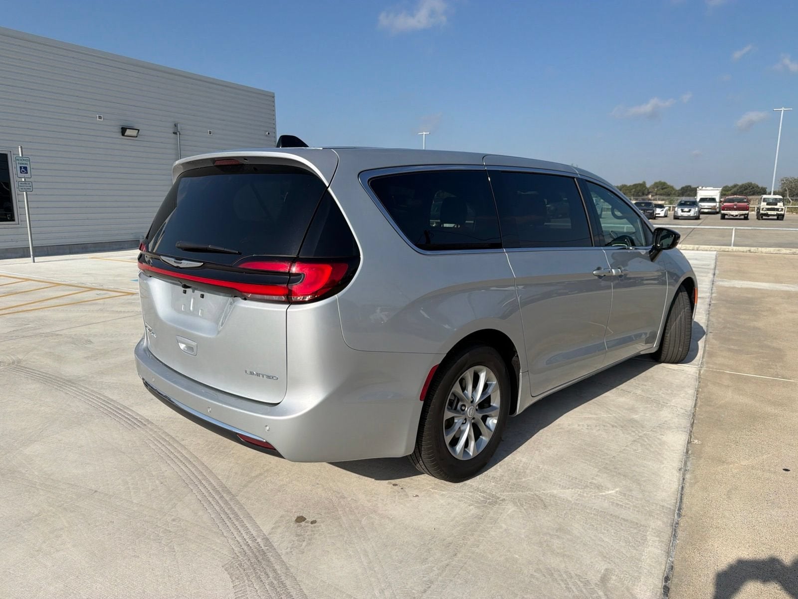 2026 Chrysler Pacifica Limited