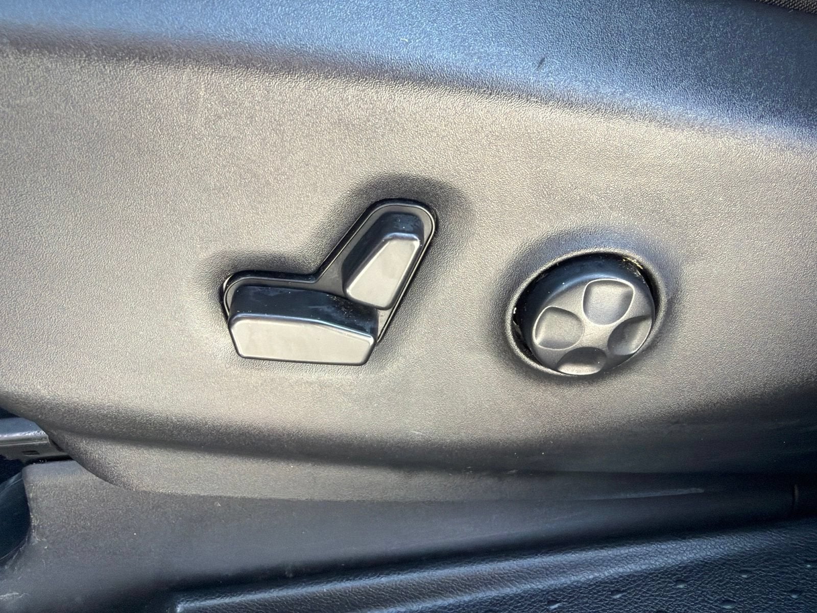 2025 Chrysler Pacifica Hybrid Select