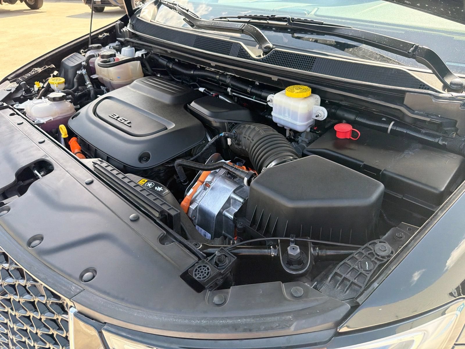 2025 Chrysler Pacifica Hybrid Select