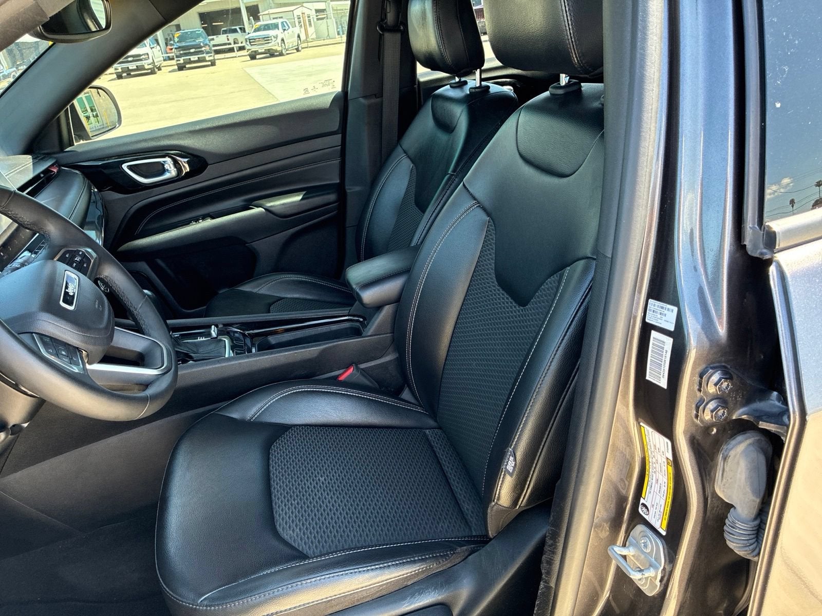 2023 Jeep Compass Altitude