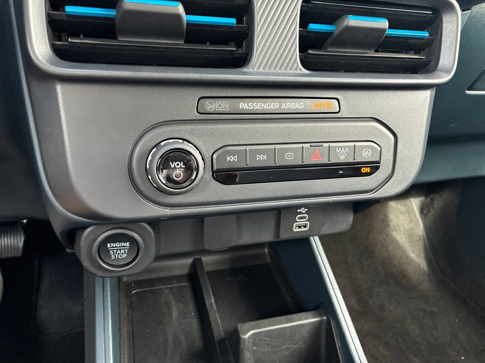 2025 Ford Maverick Lobo Standard