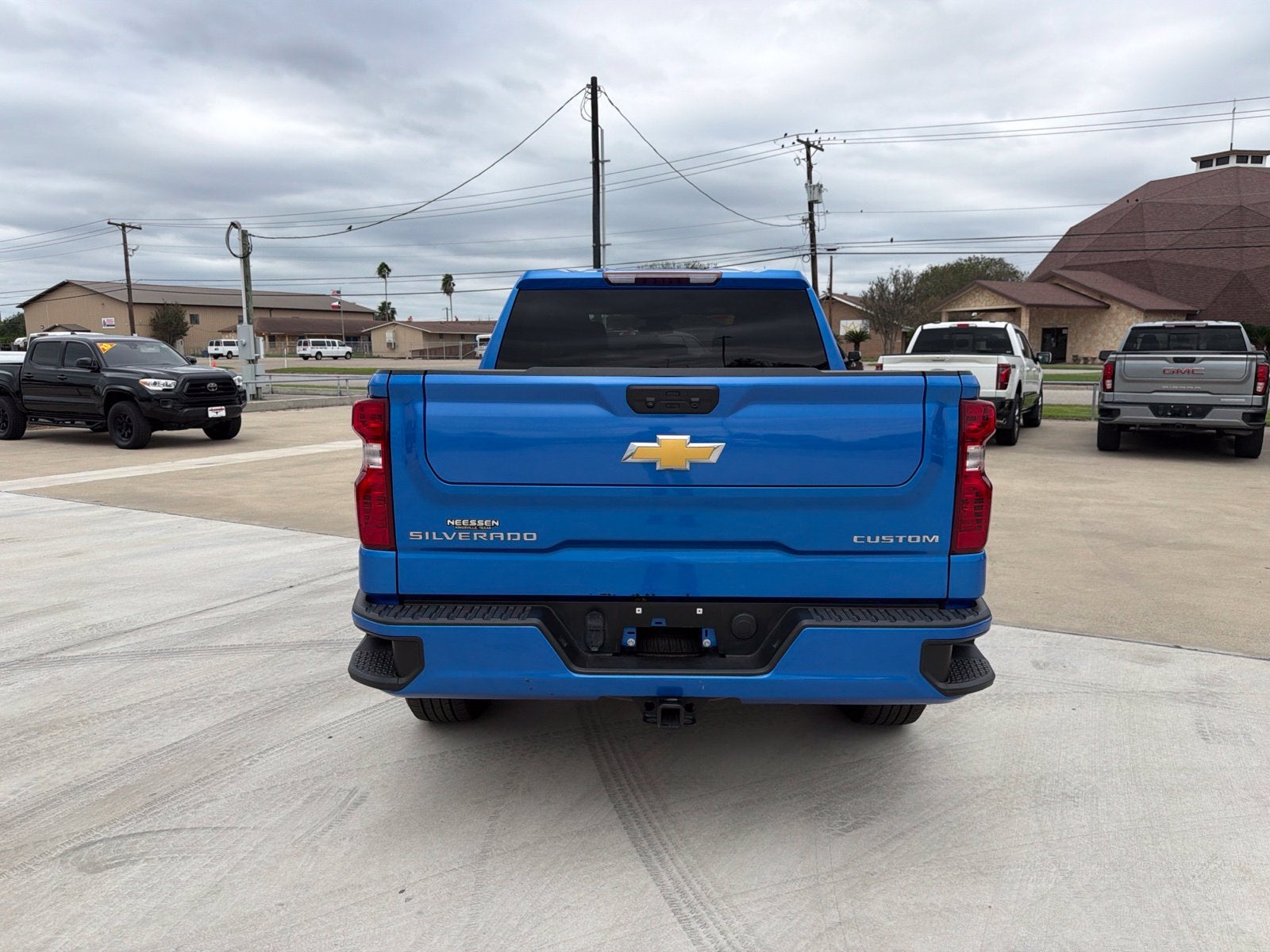 2025 Chevrolet Silverado 1500 Custom