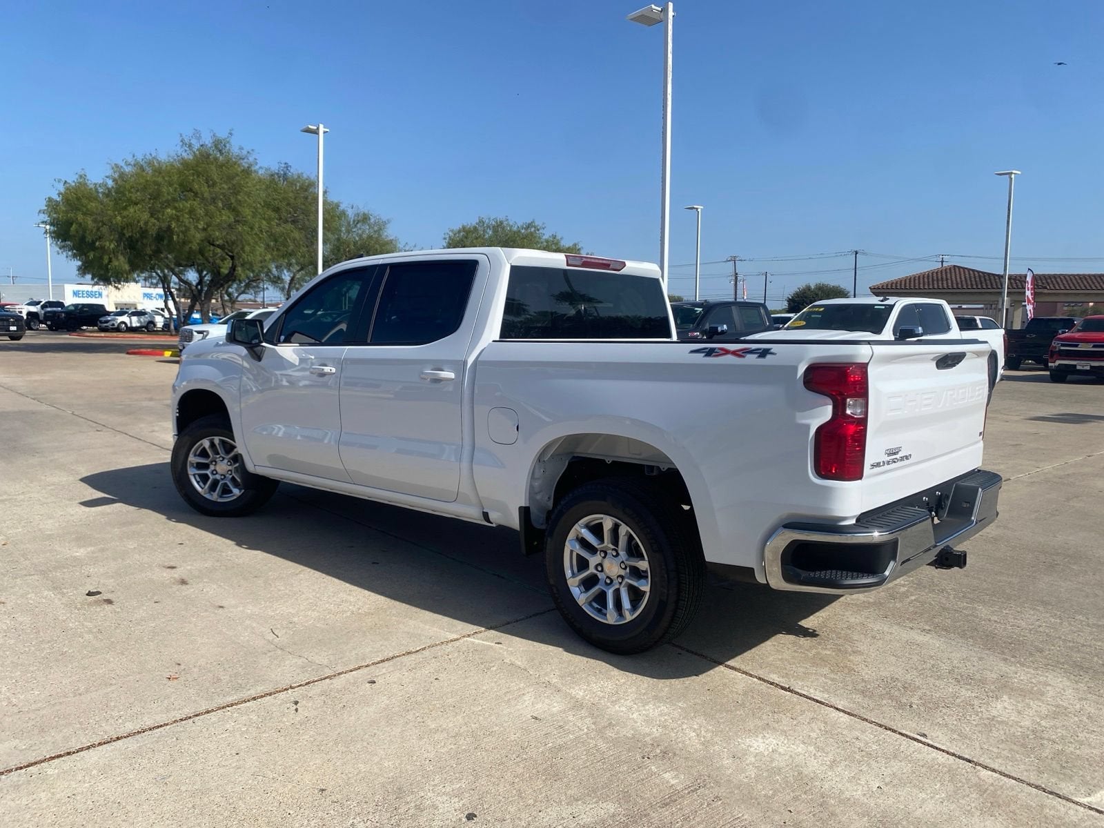 2026 Chevrolet Silverado 1500 LT (2FL)