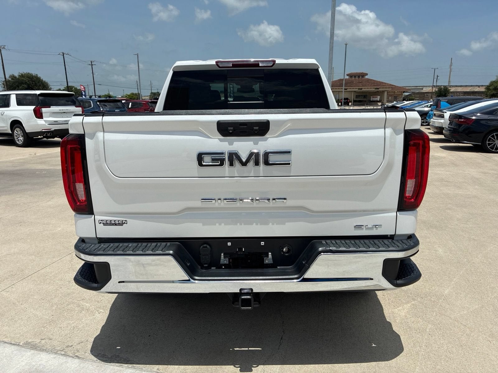 2022 GMC Sierra 1500 SLT