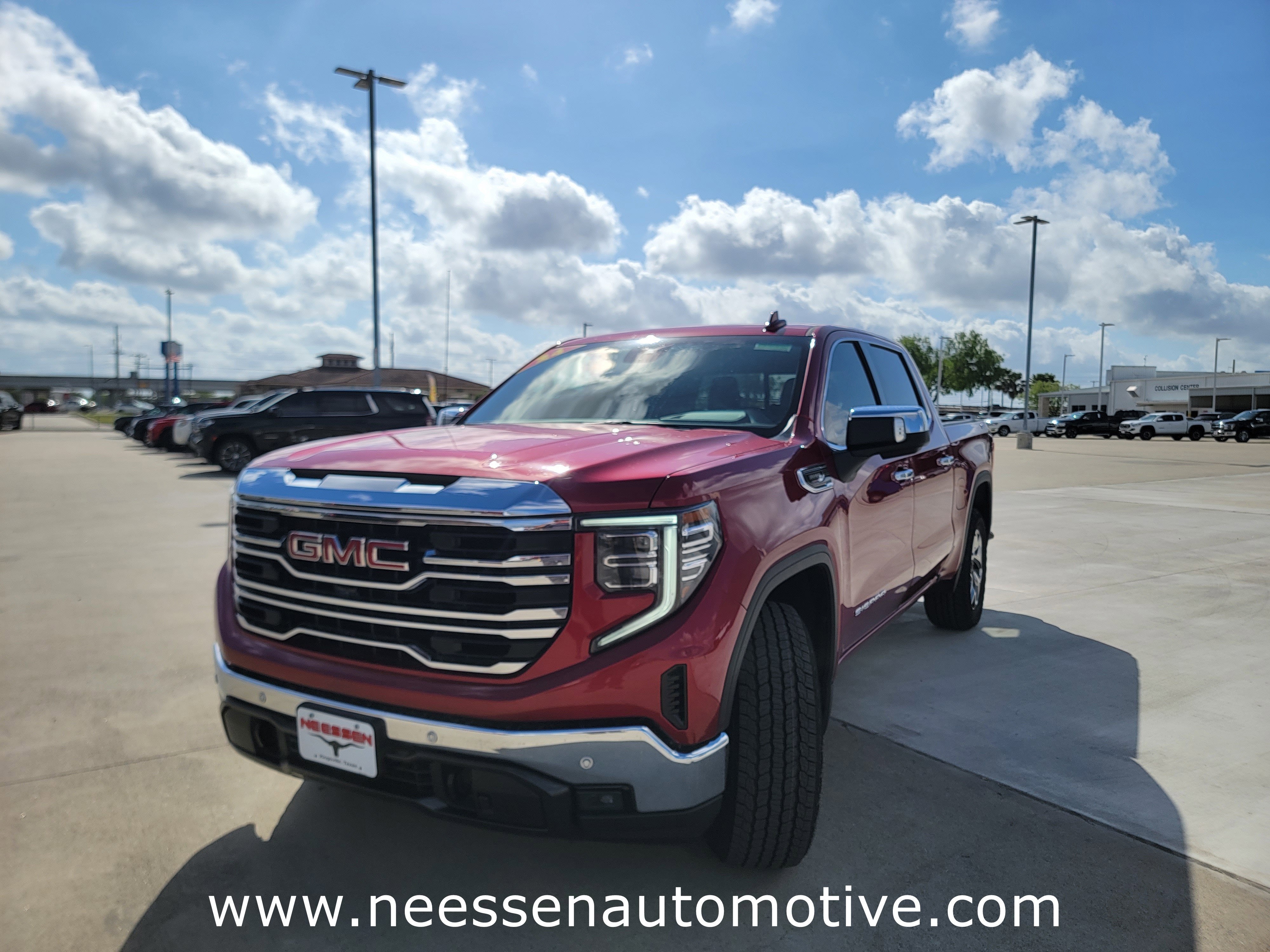 2024 GMC Sierra 1500 SLT