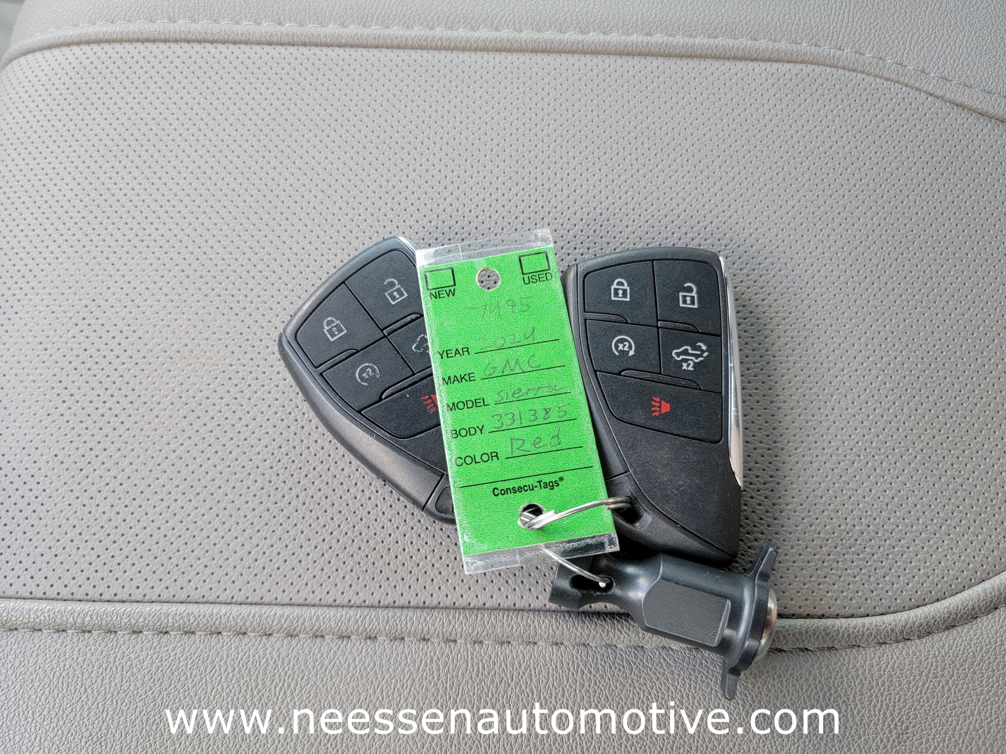 2024 GMC Sierra 1500 SLT