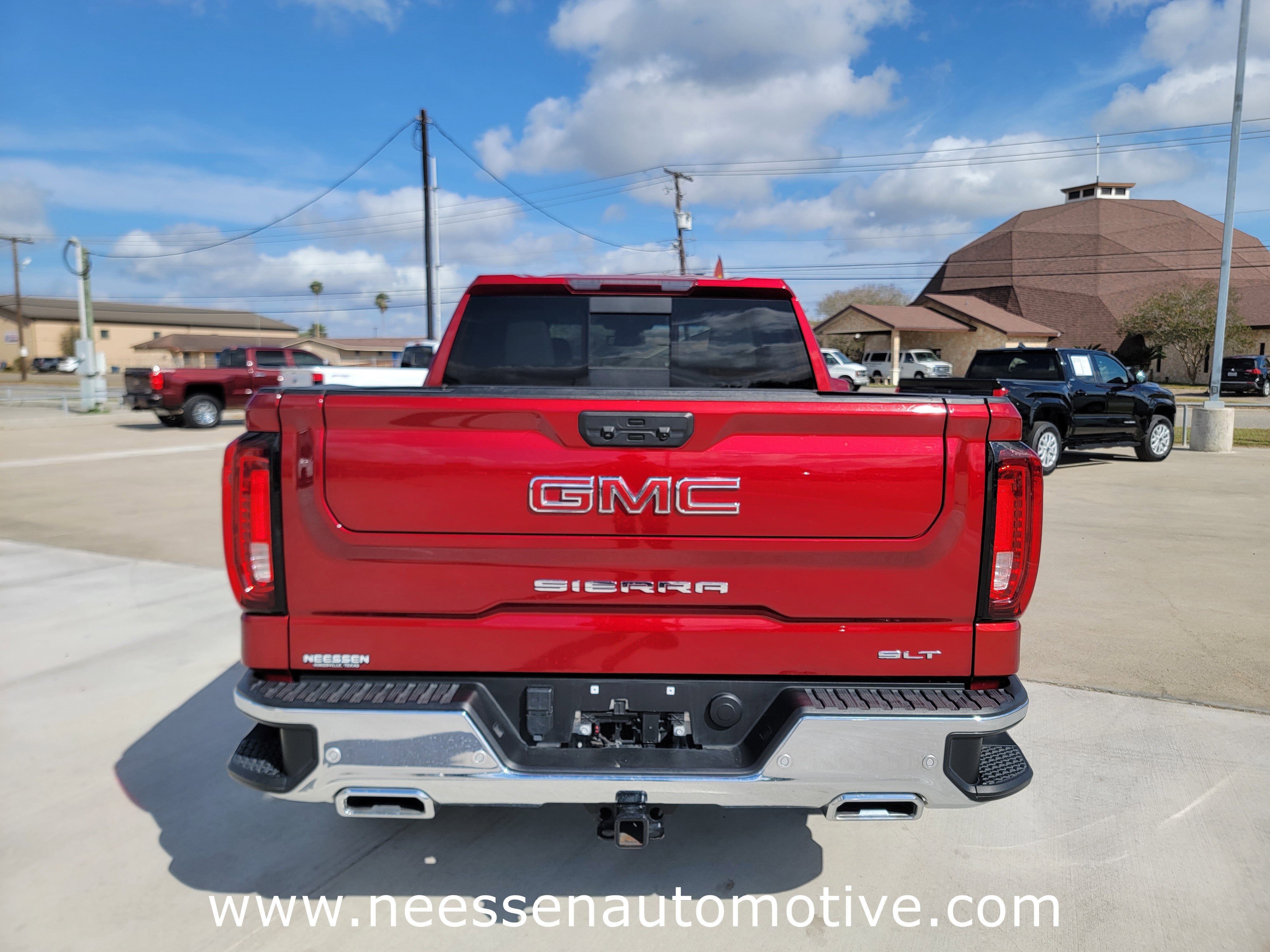 2024 GMC Sierra 1500 SLT