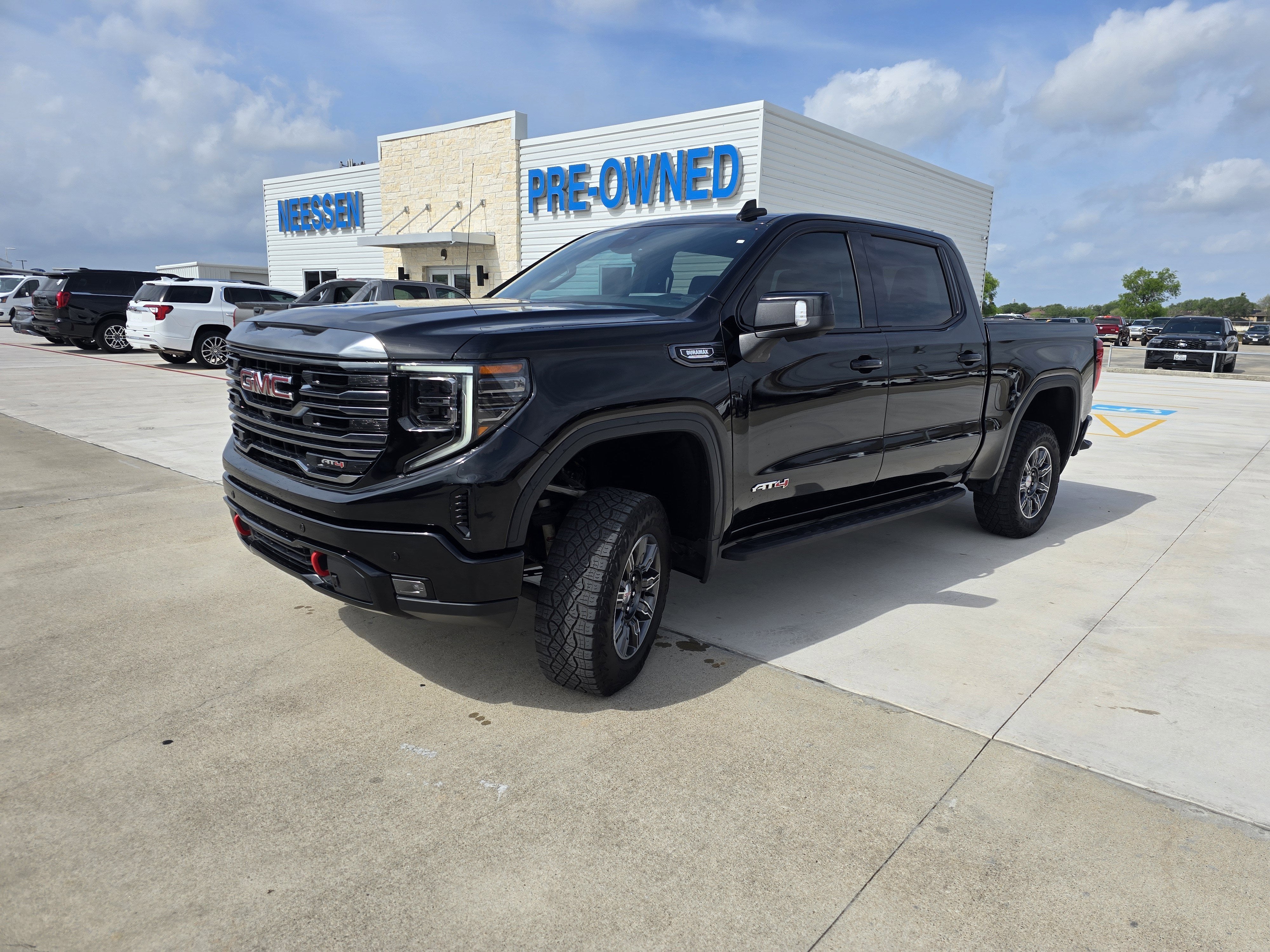 2024 GMC Sierra 1500 AT4