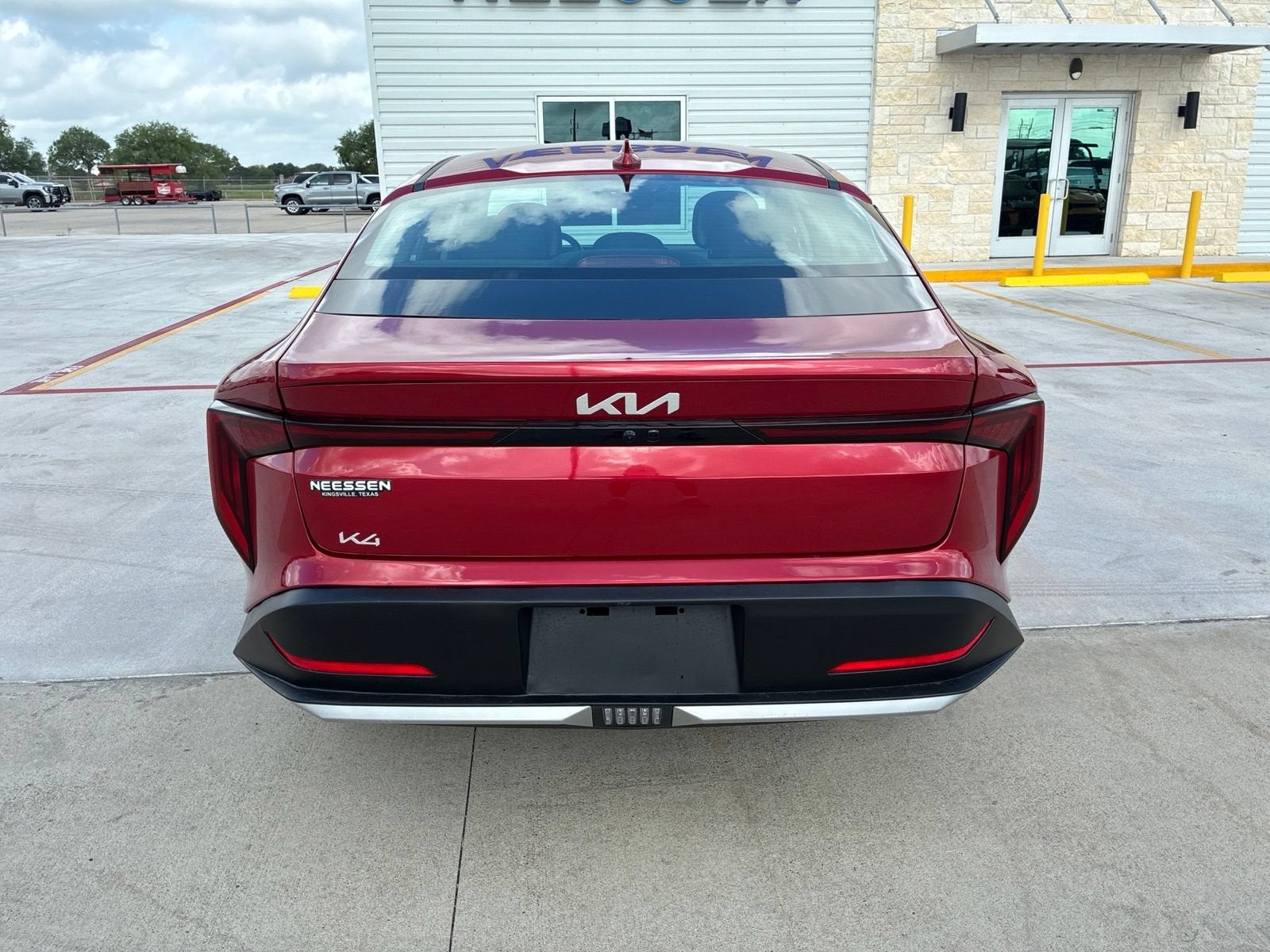 2026 Kia K4 LXS