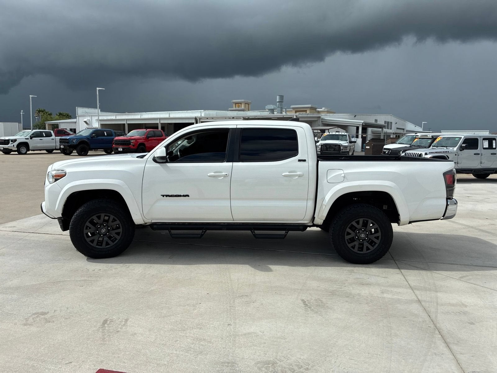 2020 Toyota Tacoma 2WD SR5