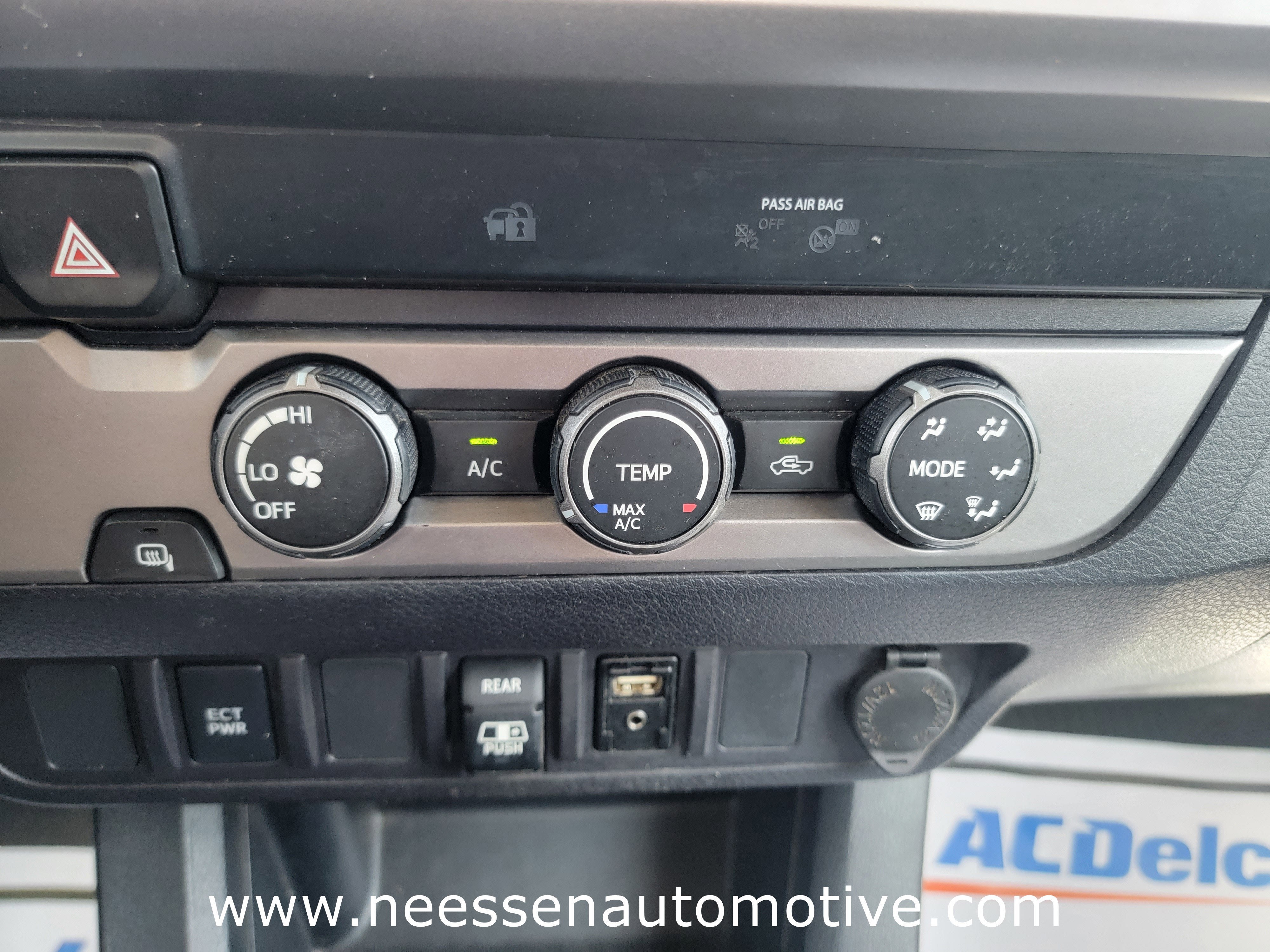 2019 Toyota Tacoma 2WD SR5