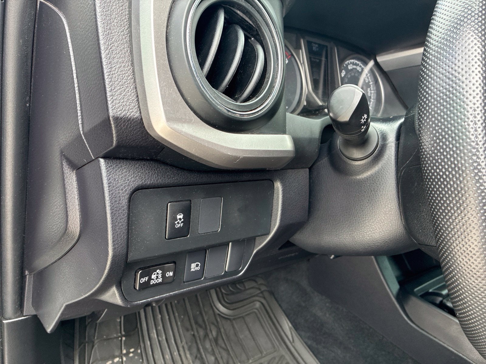 2023 Toyota Tacoma 2WD SR5